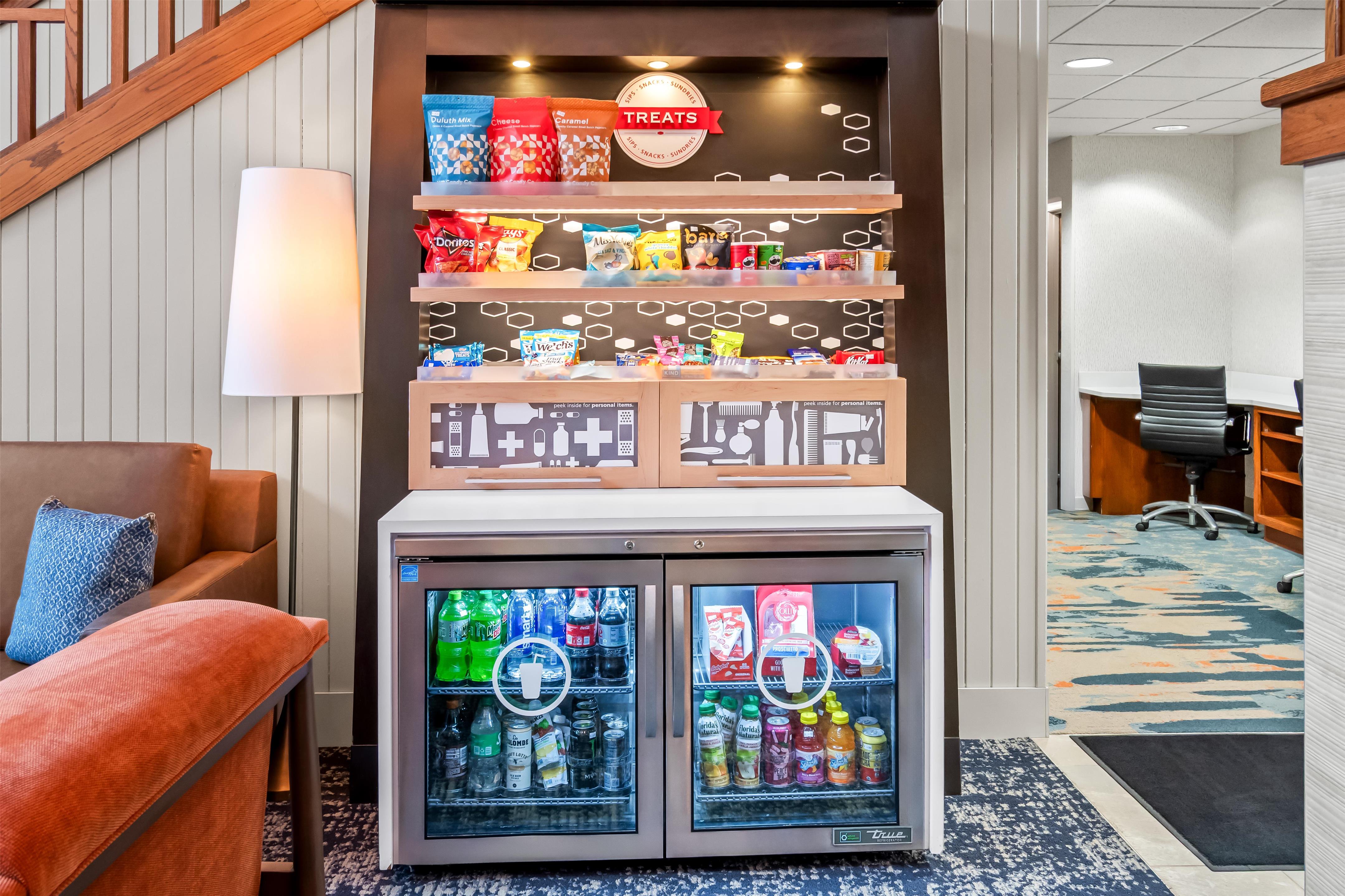 Restaurant | Hampton Inn Duluth Canal Park