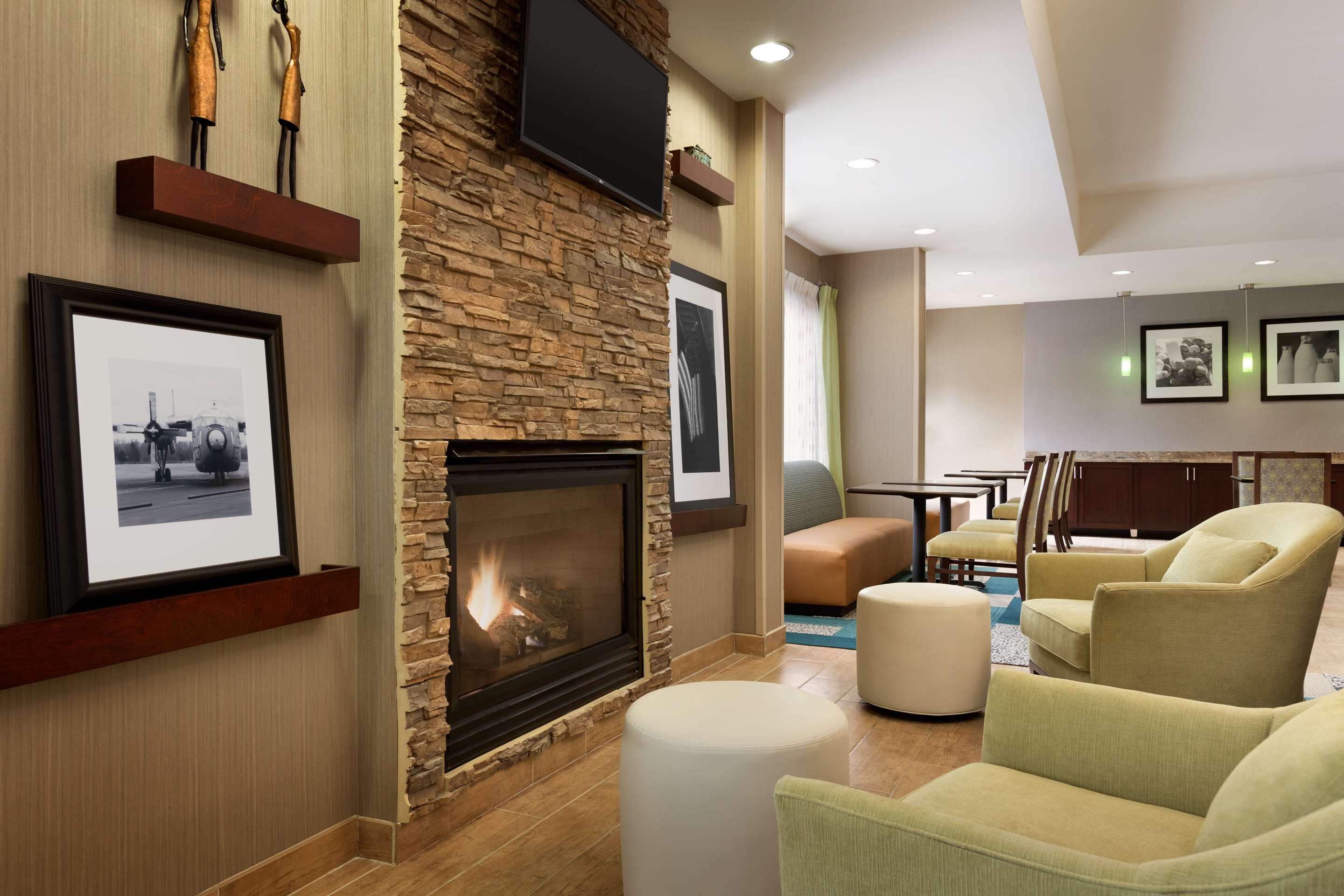Lobby | Hampton Inn Denville/Rockaway/Parsippany