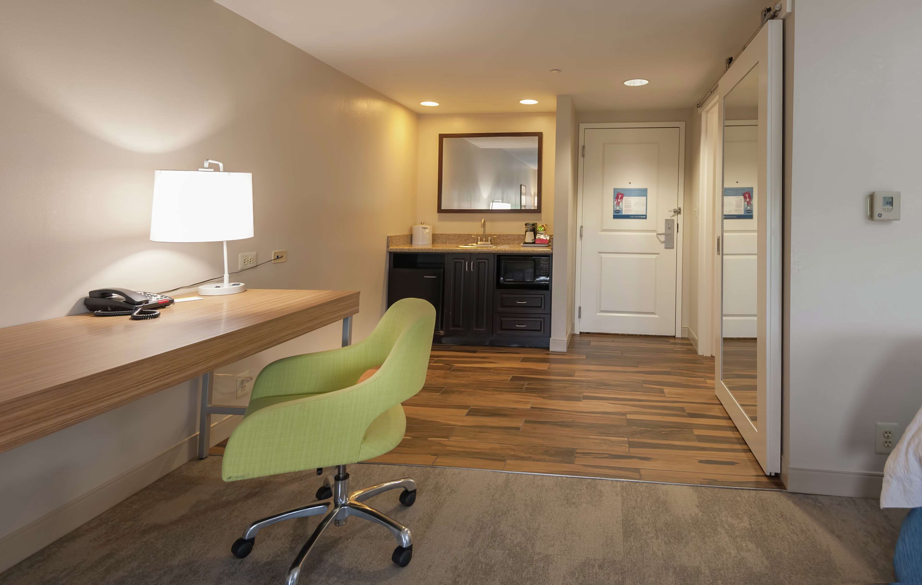 Hampton Inn by Hilton Doylestown Room Type - 2 QUEEN SUITE SOFABED