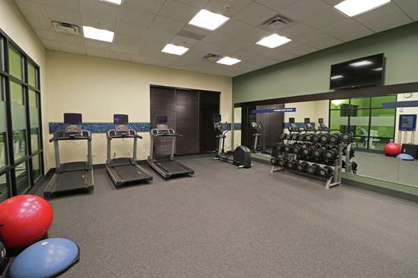Fitness/ Exercise Room - Hampton Inn Kearney