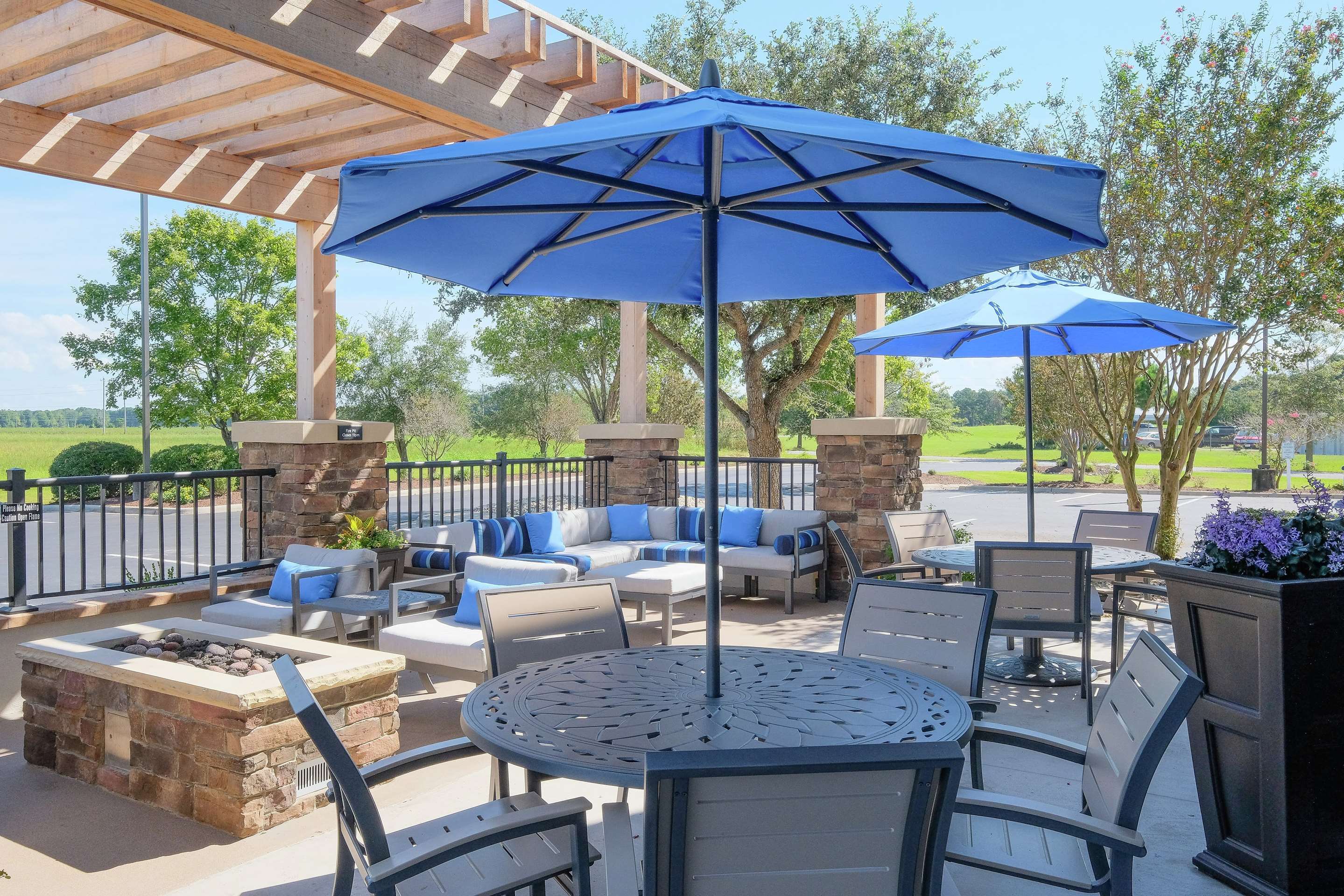 Exterior | Hampton Inn Edenton