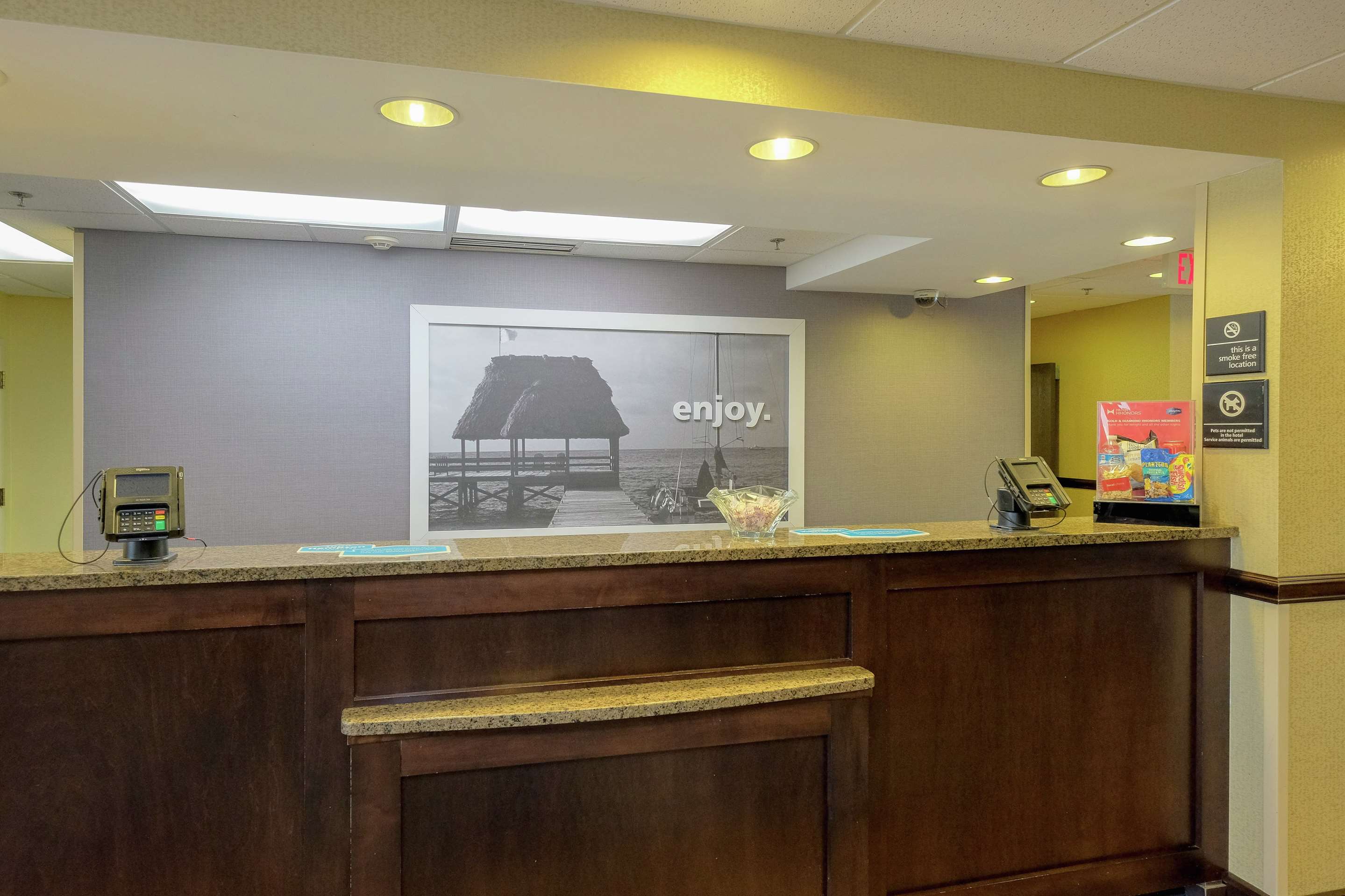 Reception | Hampton Inn Edenton