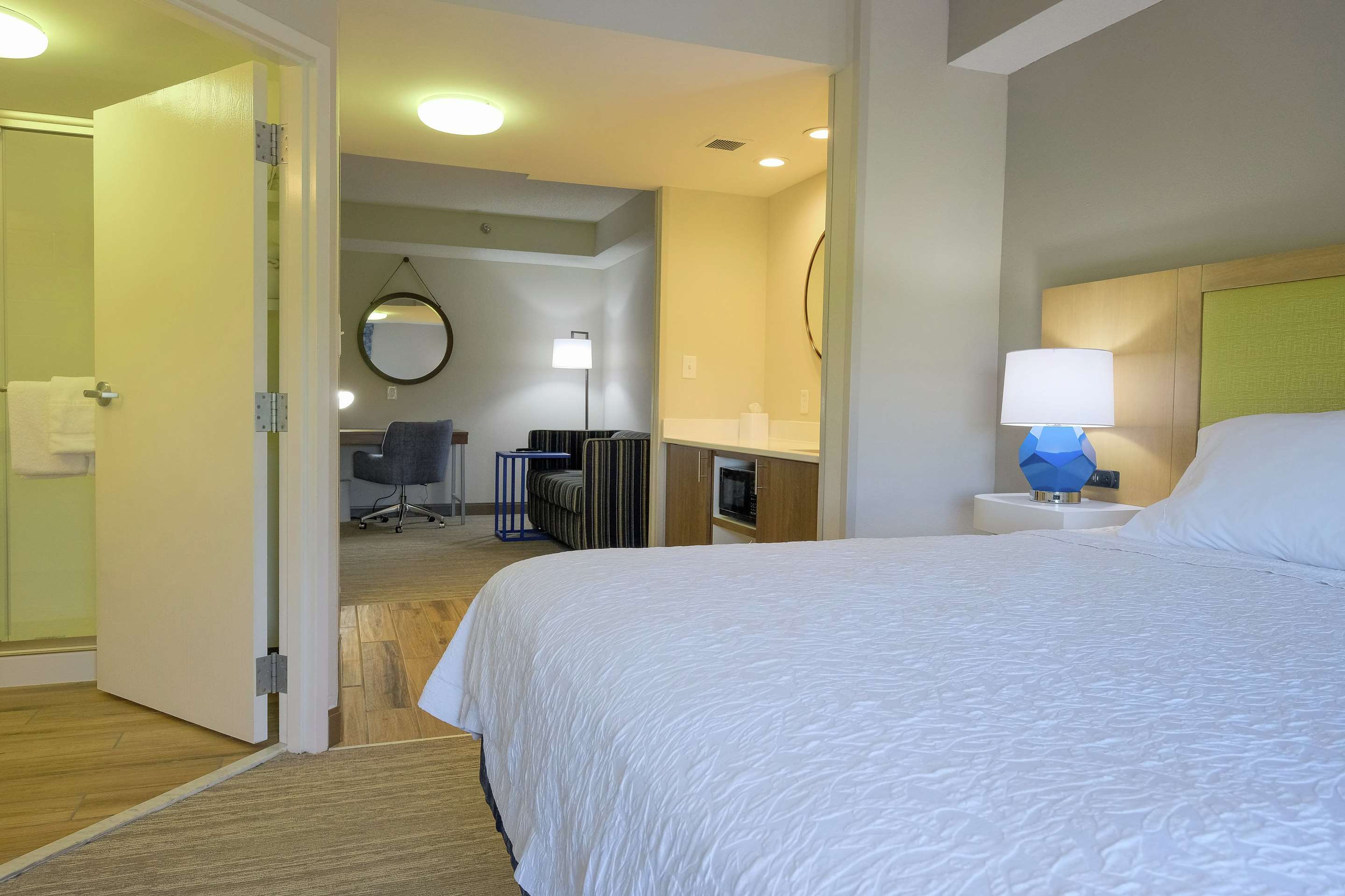 Guest room