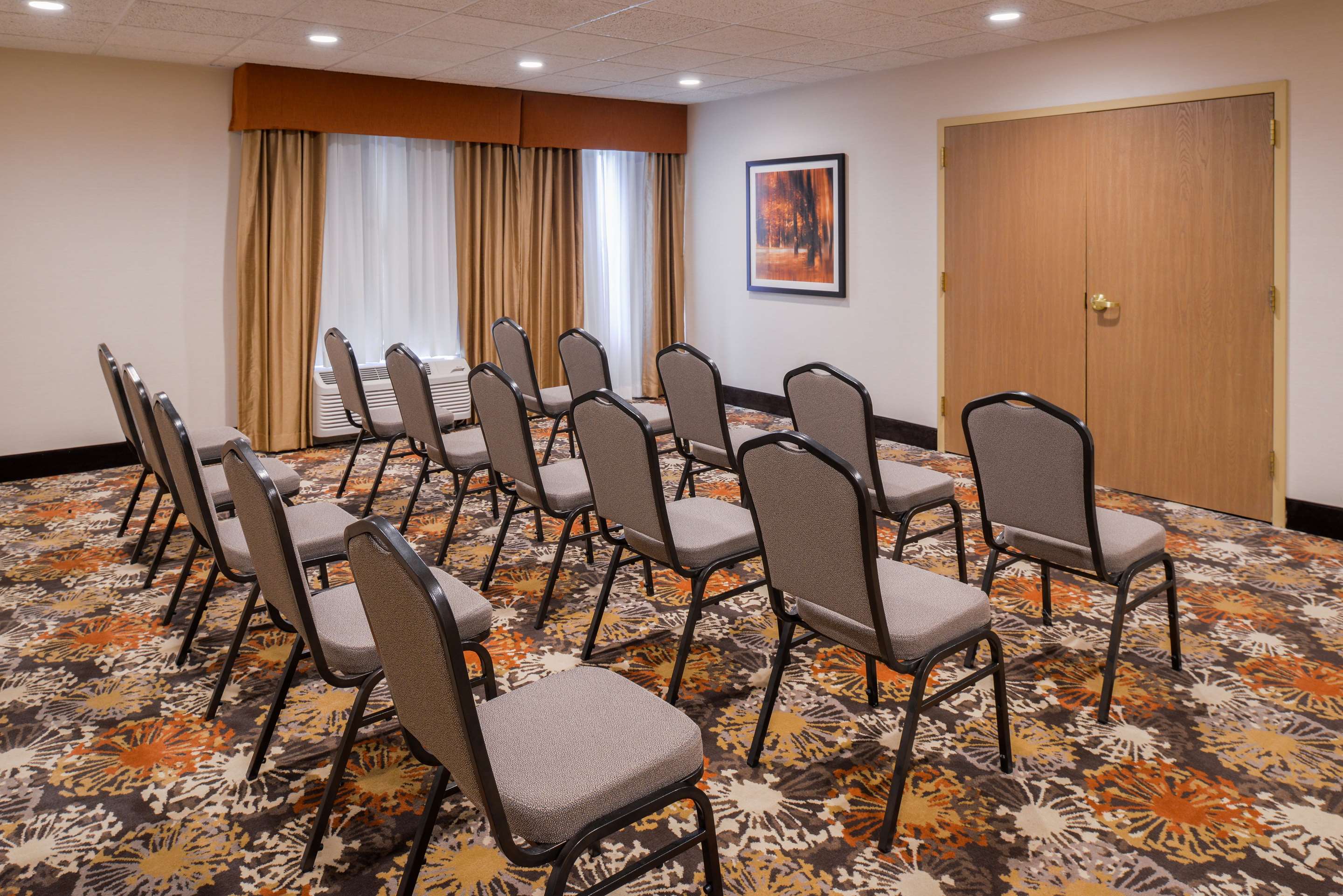 Meeting Room | Hampton Inn Elkhart