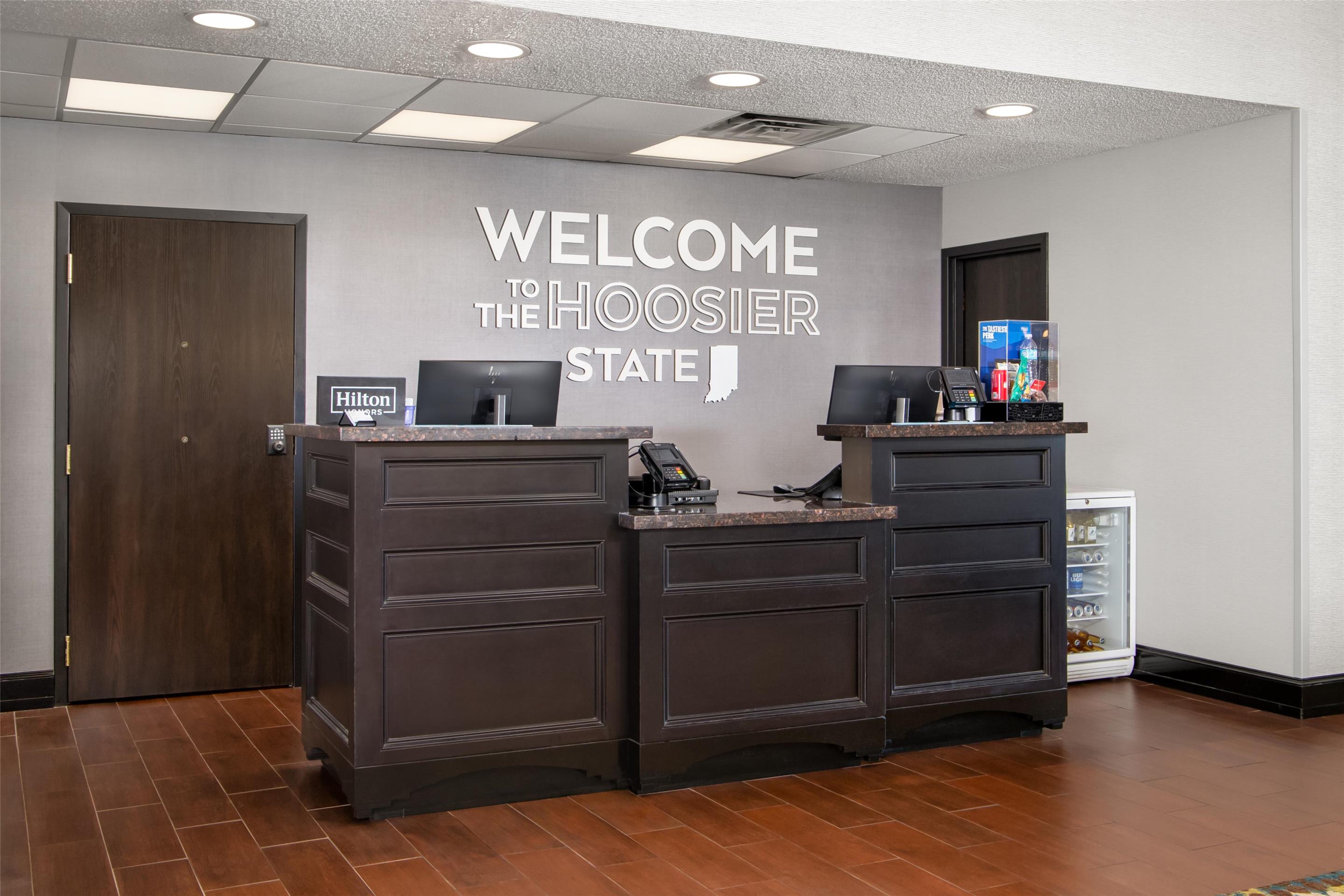 Reception | Hampton Inn Elkhart