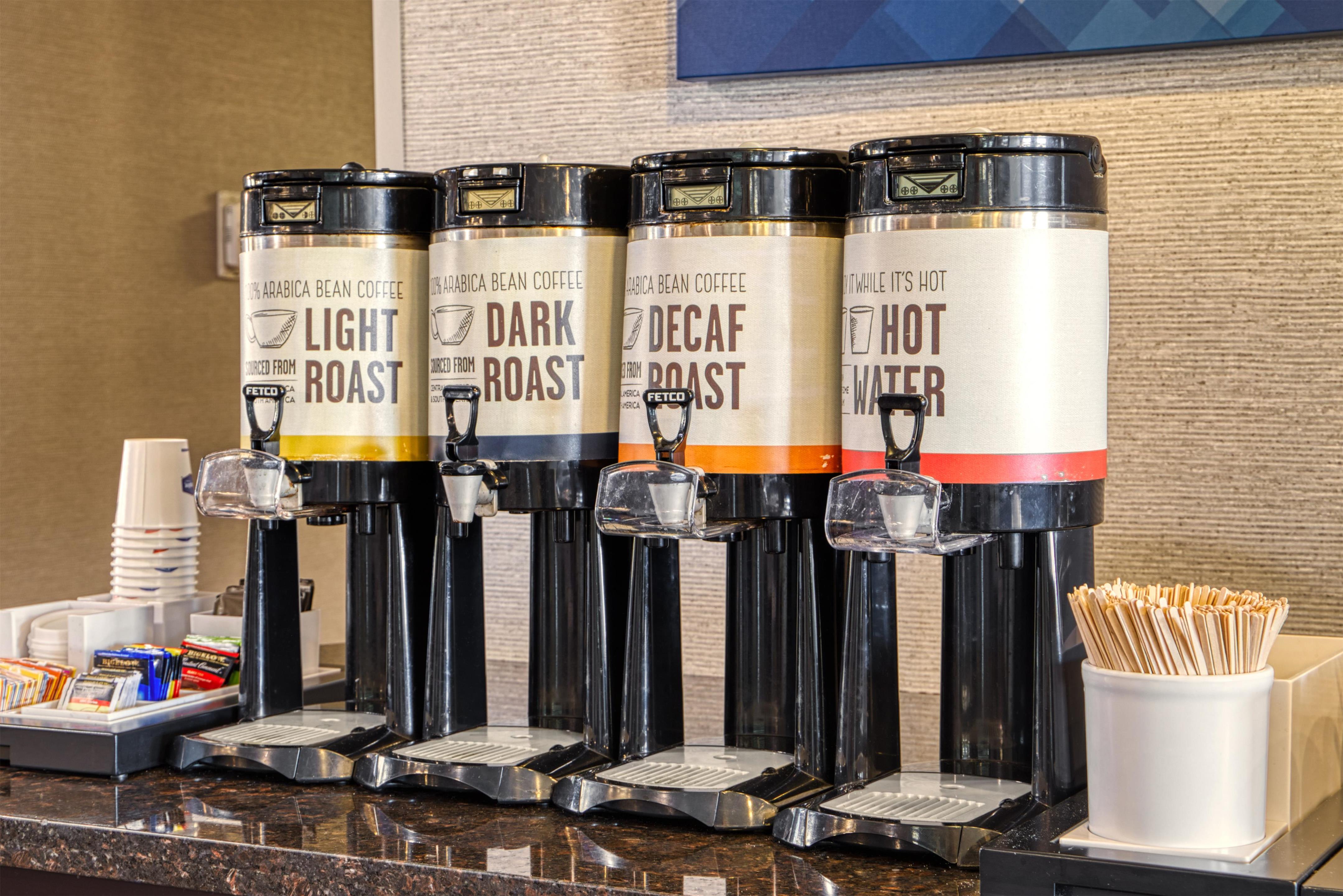 Lobby | Hampton Inn Elkhart IN