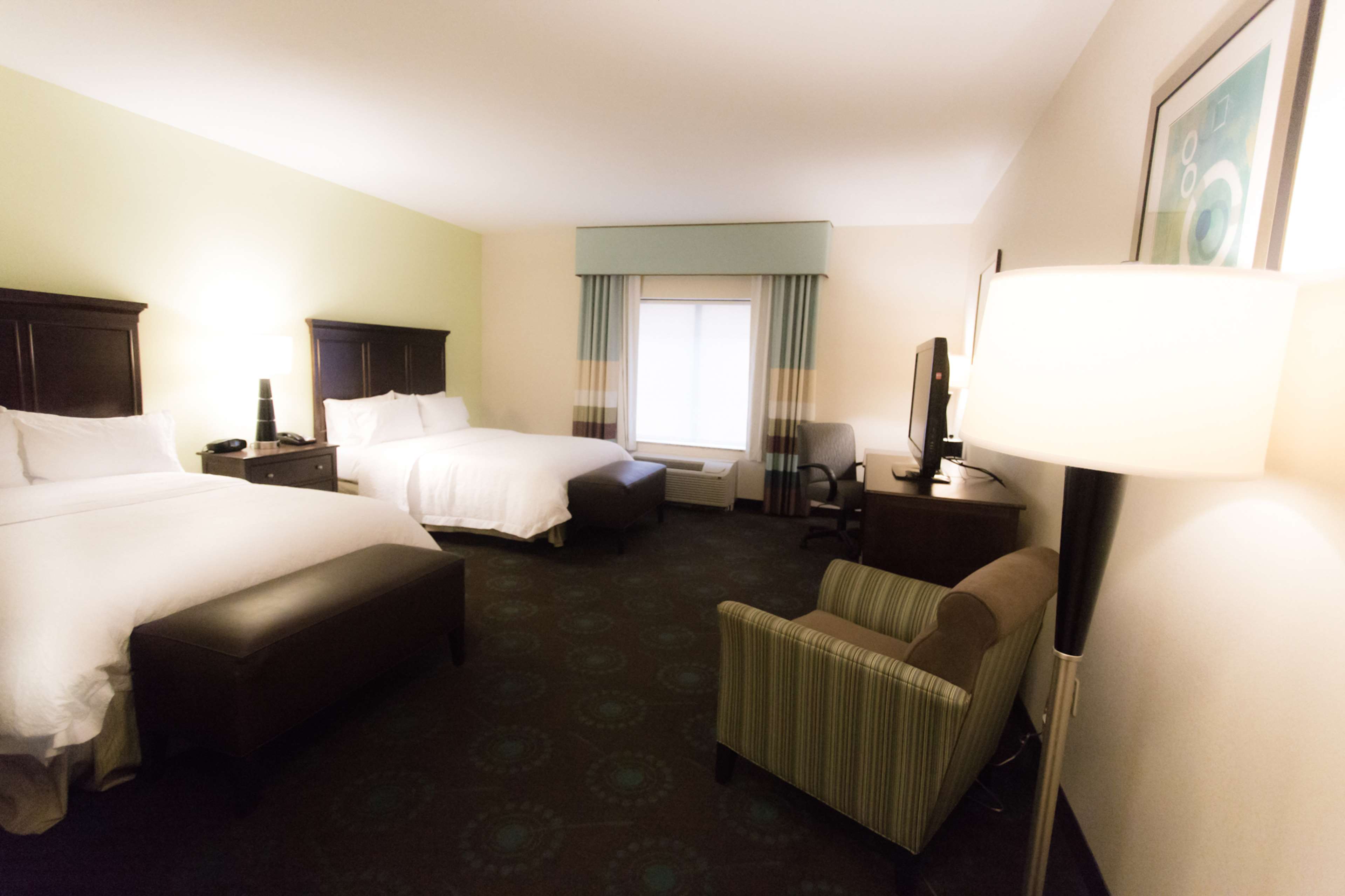 Hampton Inn & Suites by Hilton Middlebury Room Type - 2 QUEEN BEDS NONSMOKING
