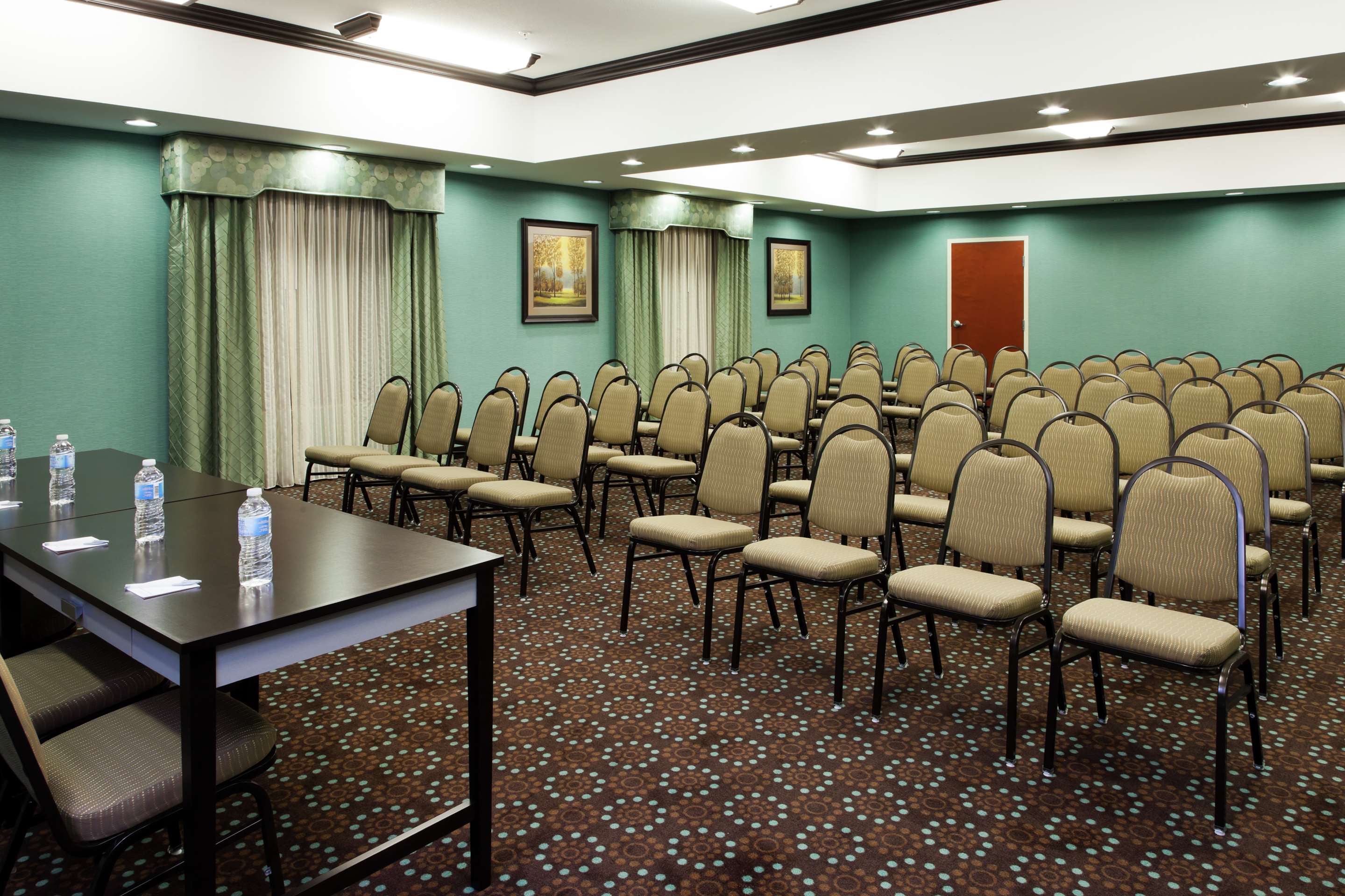 Meeting Room | Hampton Inn & Suites Middlebury
