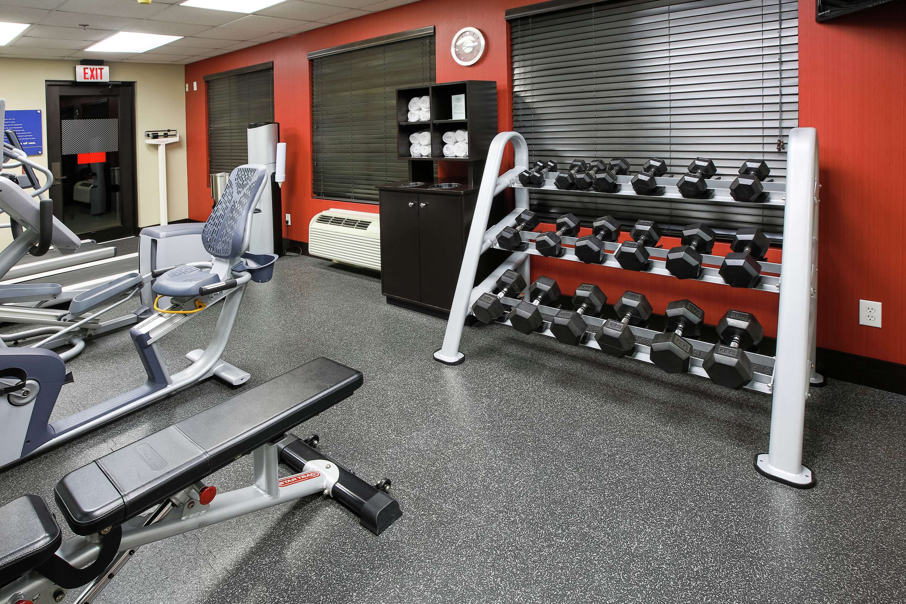 Health club fitness center gym | Hampton Inn Elizabethtown