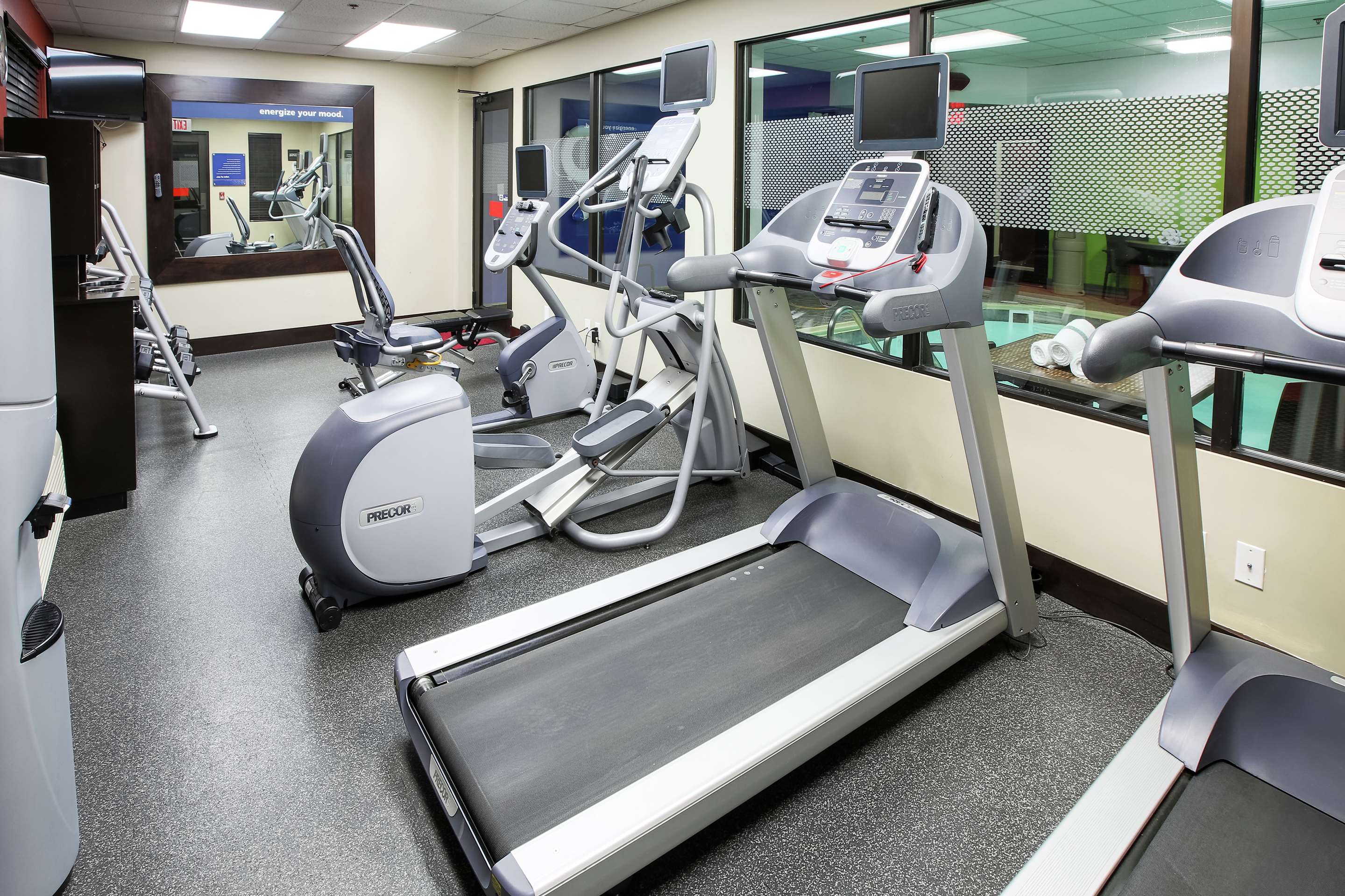 Health club fitness center gym | Hampton Inn Elizabethtown