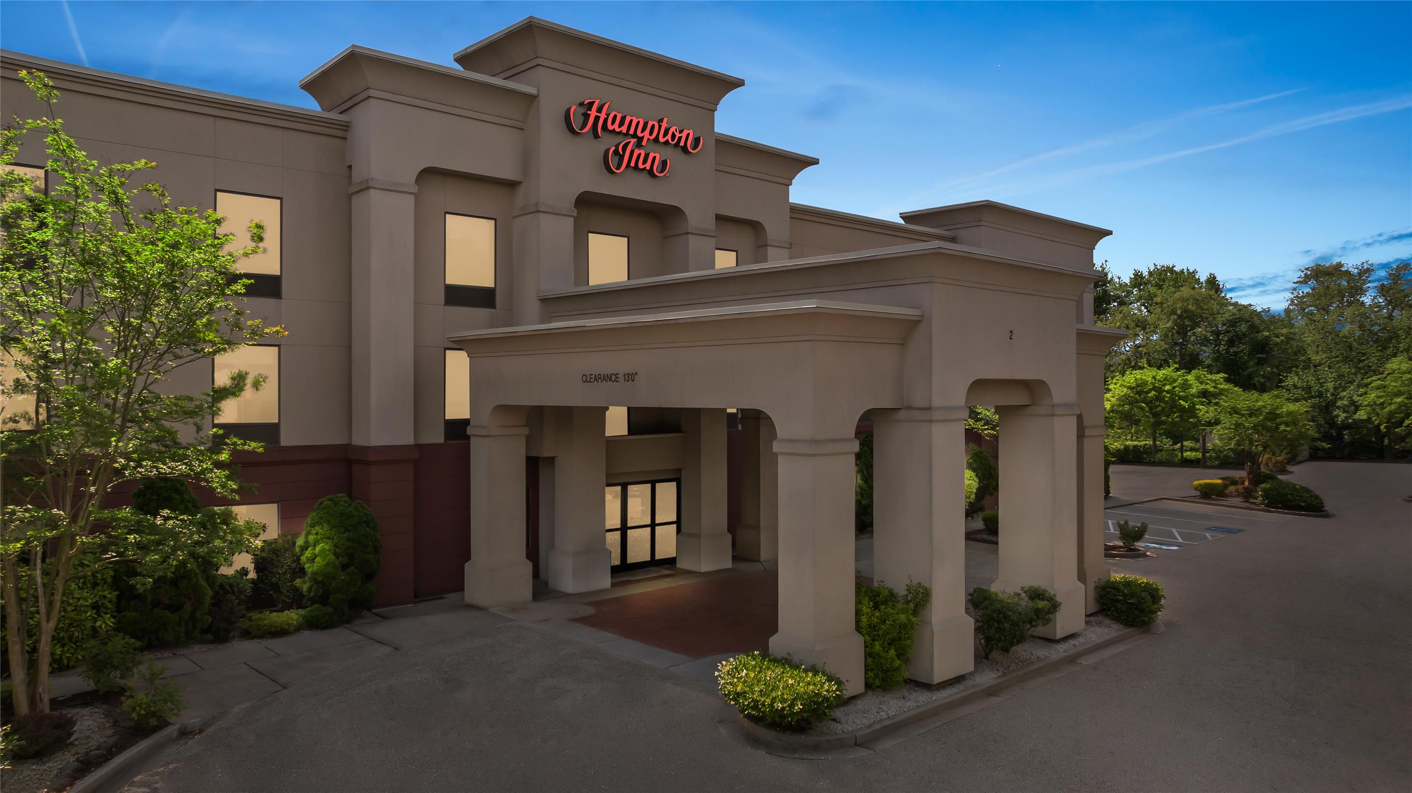 Exterior | Hampton Inn Elkton