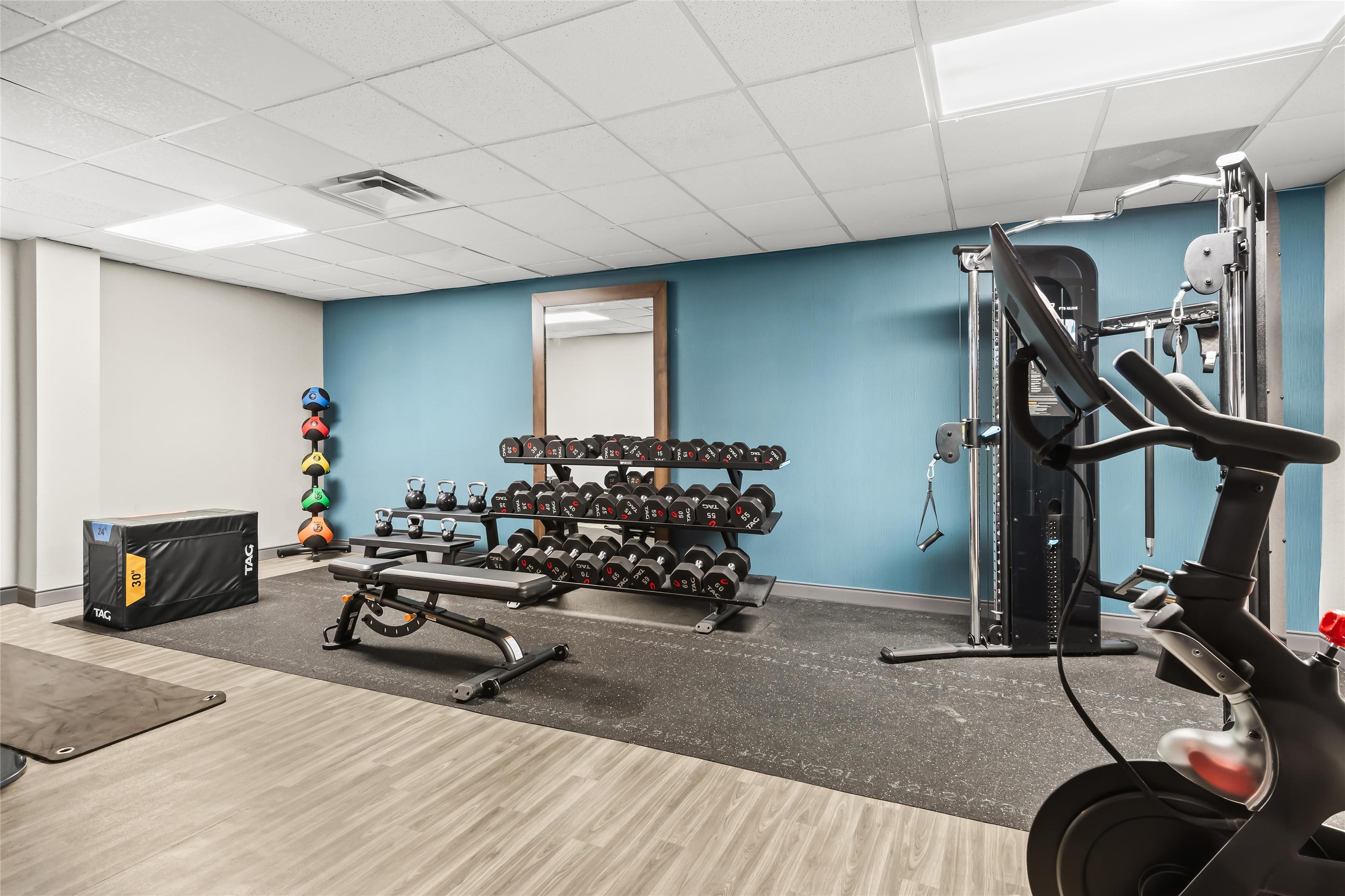 Health club fitness center gym | Hampton Inn Elkton