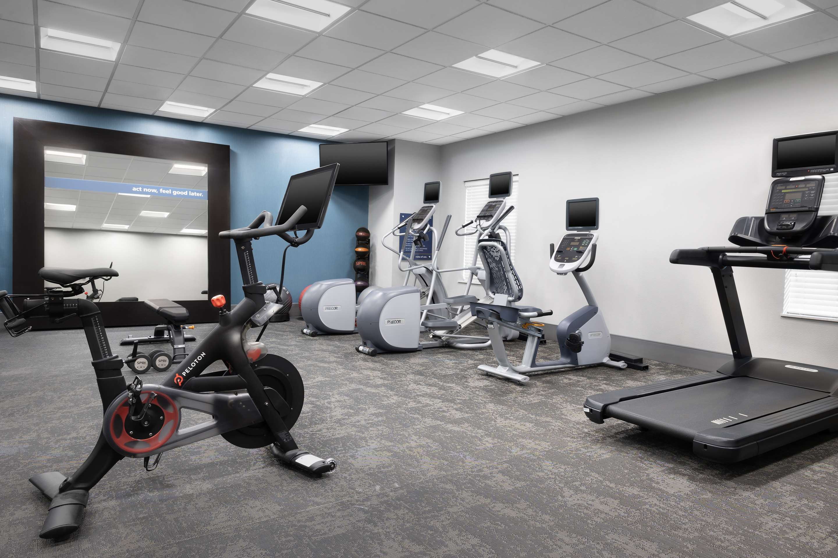 Health club fitness center gym | Hampton Inn & Suites El Paso/East