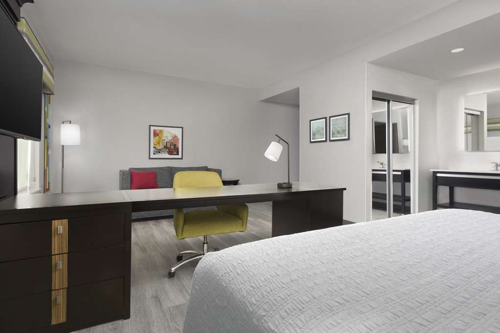 Hampton Inn & Suites by Hilton El Paso/East Room Type - 1 KN ACC RI SHWR STUDIO NS