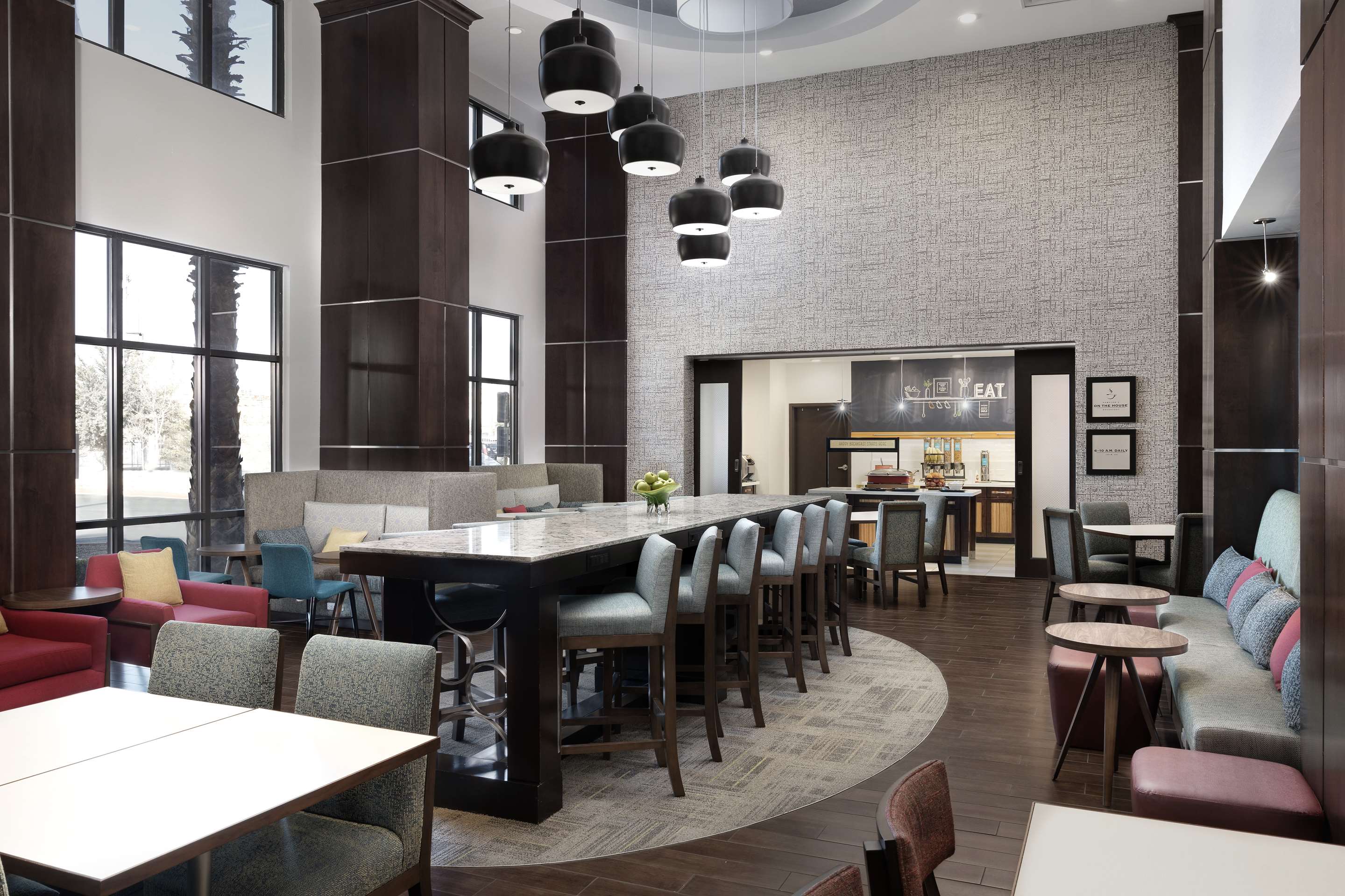 Breakfast Area | Hampton Inn & Suites El Paso/East