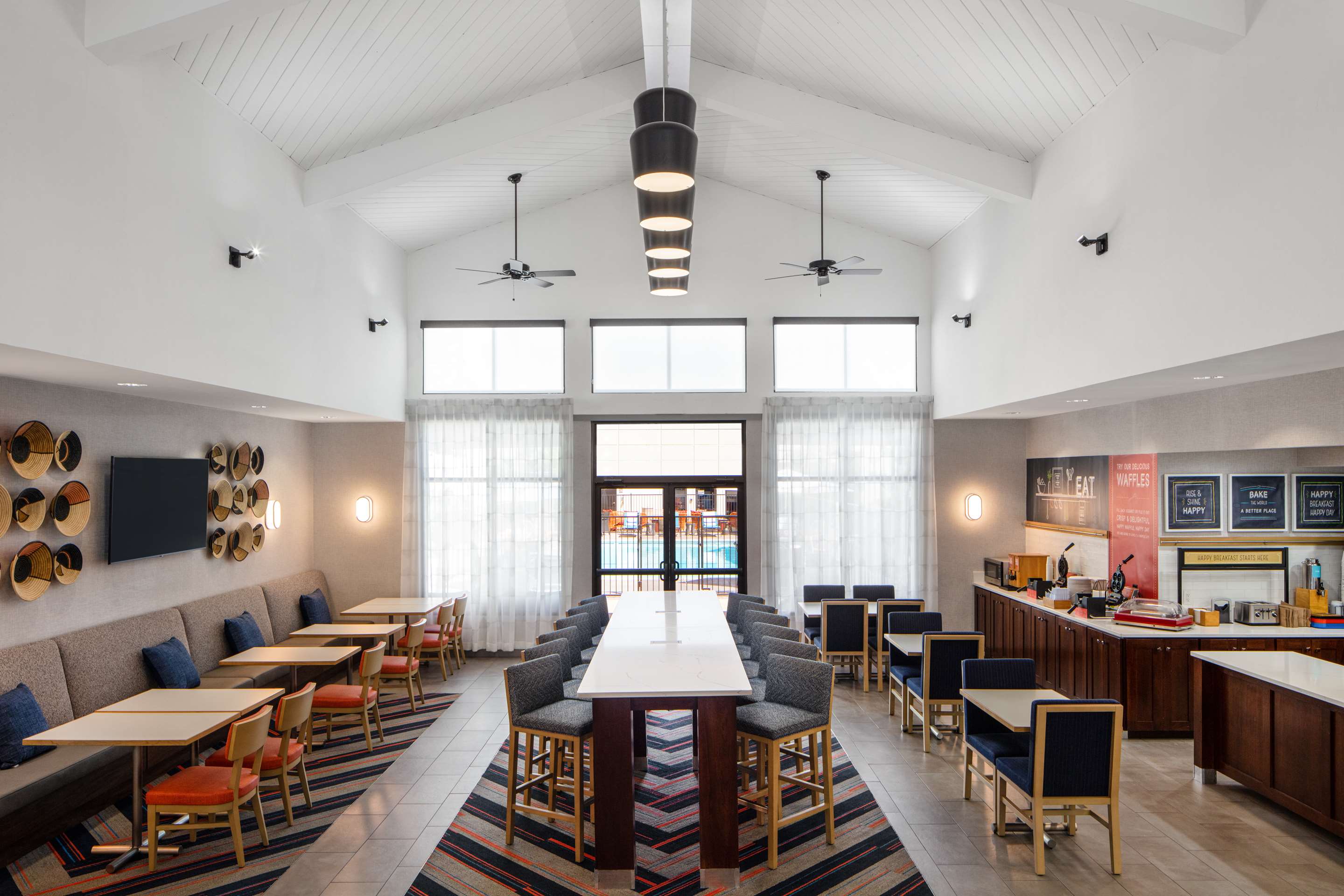 Breakfast Area | Hampton Inn & Suites El Paso-Airport