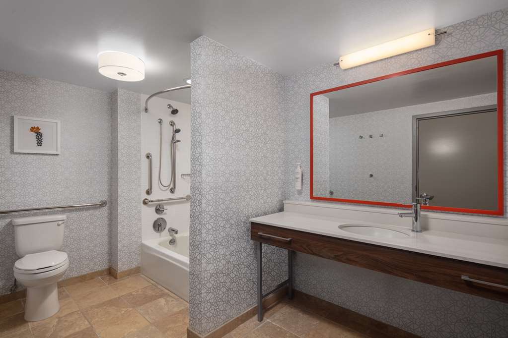 Hampton Inn & Suites El Paso-Airport Room Type - 1 KN ACC TUB SUITE NOSMOK