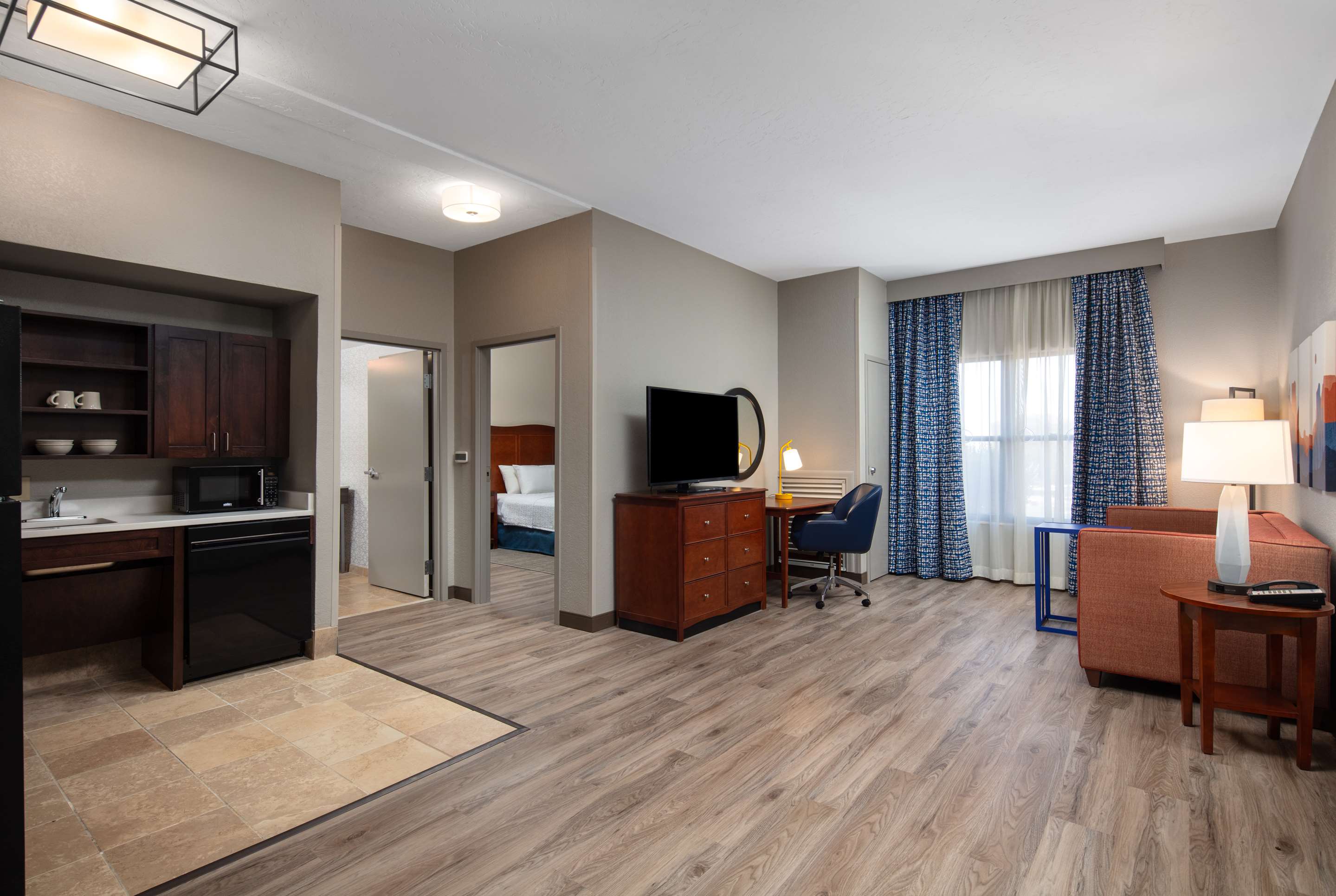 Guest room