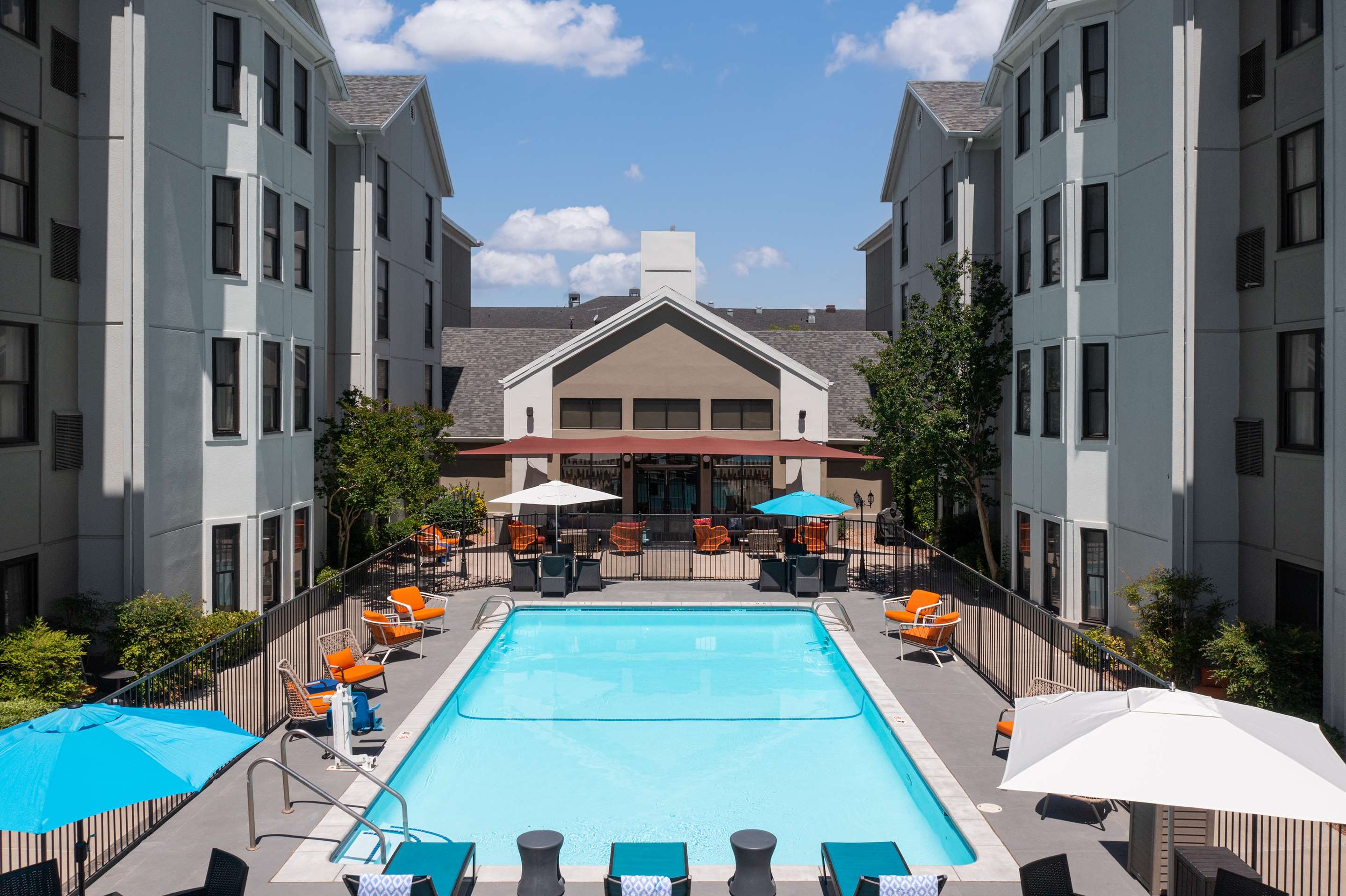 Pool | Hampton Inn & Suites El Paso-Airport