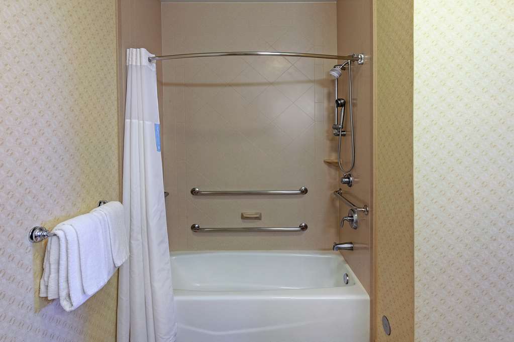 Hampton Inn & Suites El Paso West Room Type - 2 QNS HEARING ACC NOSMOK