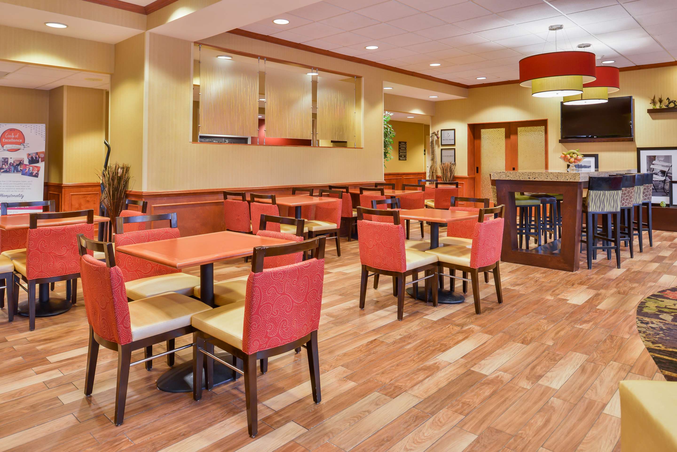 Lobby | Hampton Inn by Hilton Emporia