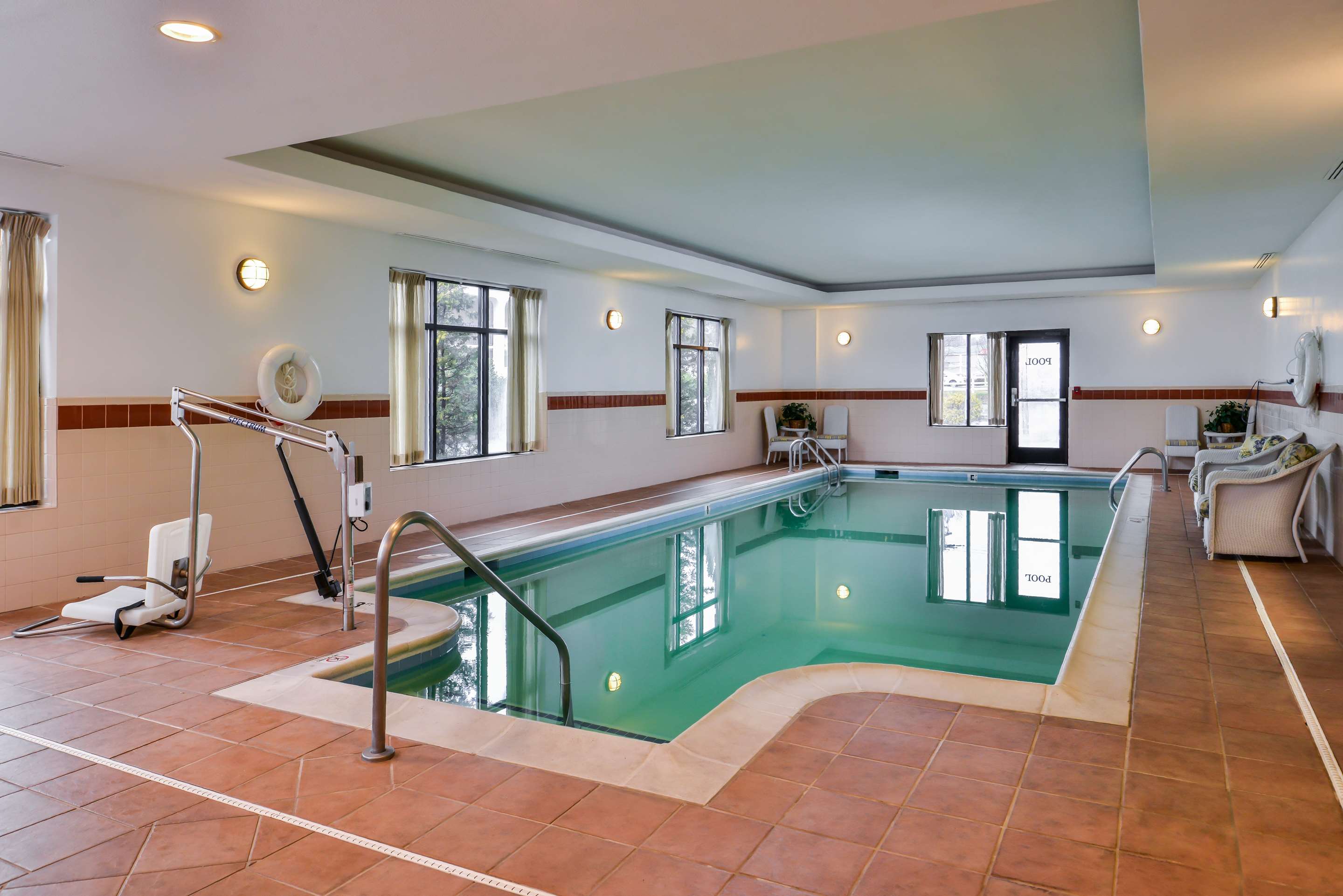 Pool | Hampton Inn by Hilton Emporia