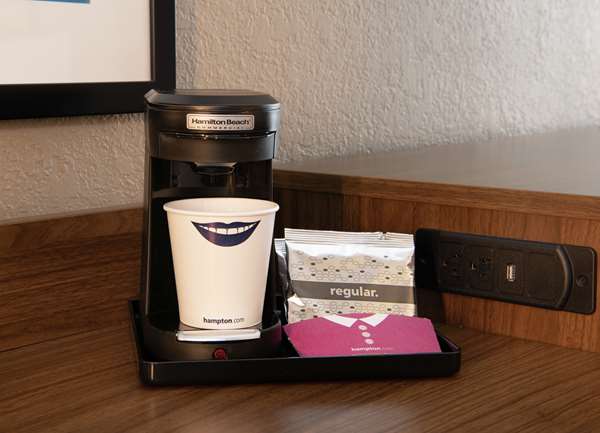  - Hampton Inn South Erie - I-90, Exit 24