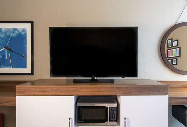  - Hampton Inn South Erie - I-90, Exit 24