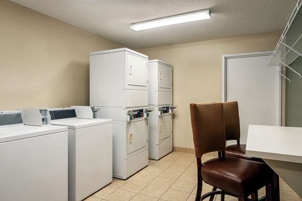  - Homewood Suites by Hilton Erie - I-79, Exit 180