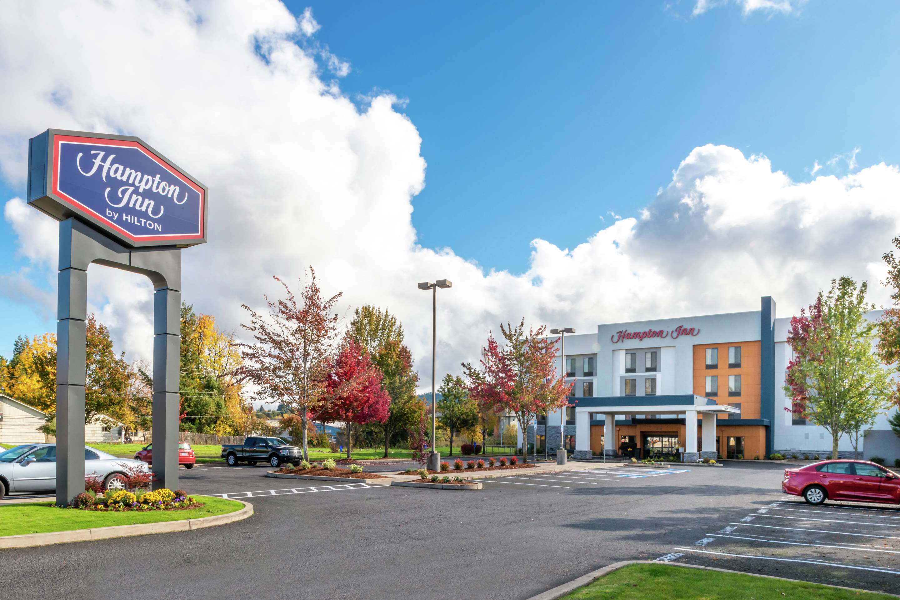 Exterior | Hampton Inn Eugene