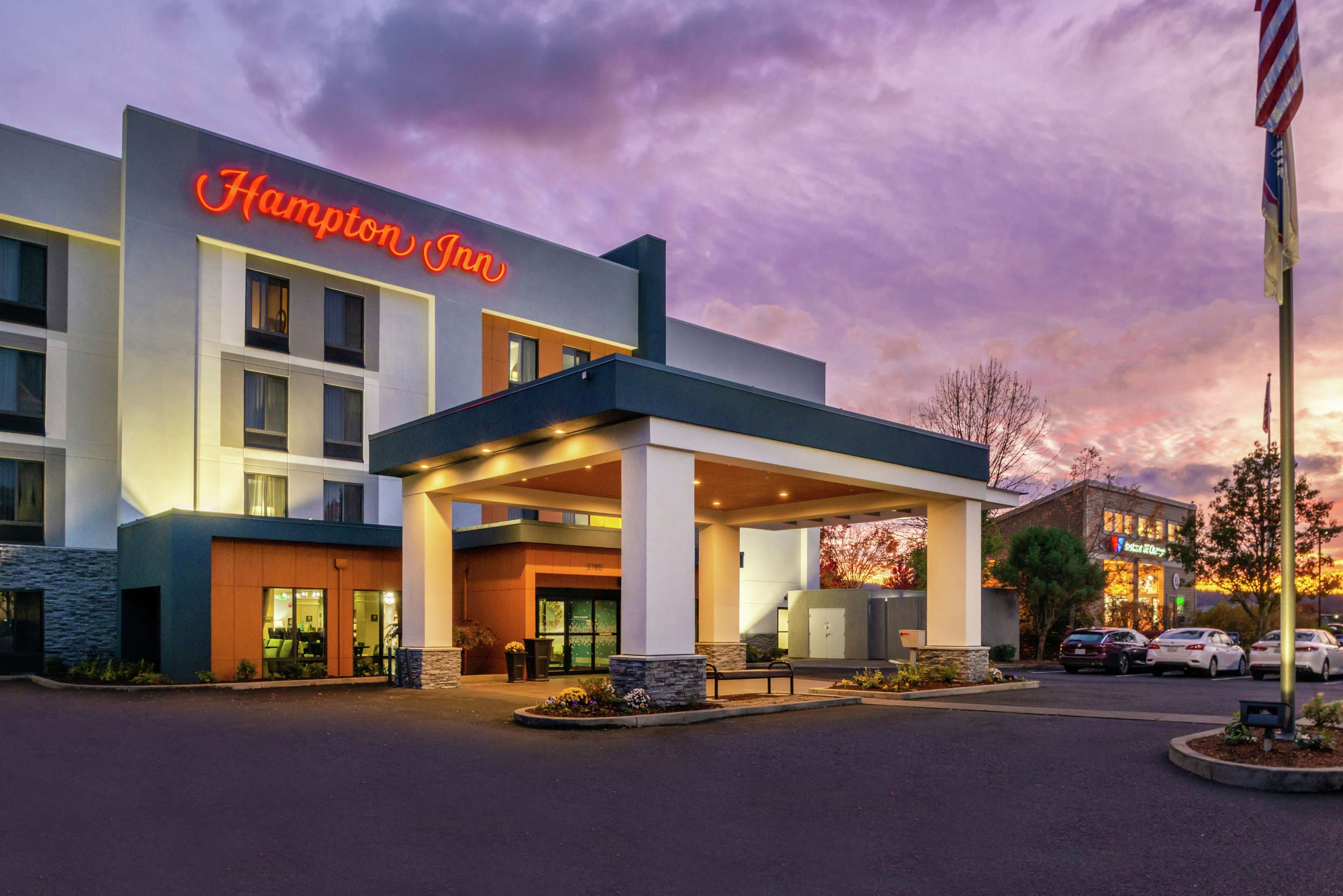 Exterior | Hampton Inn Eugene