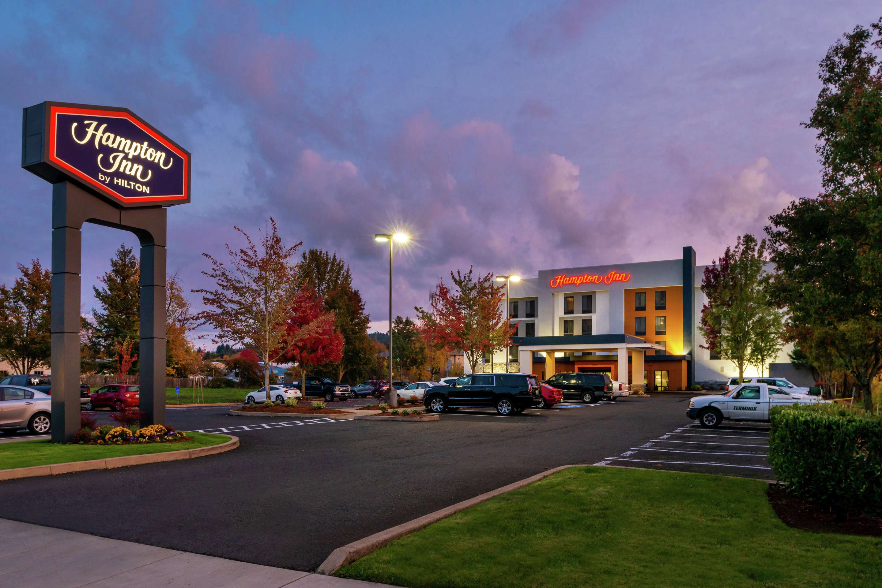 Exterior | Hampton Inn Eugene