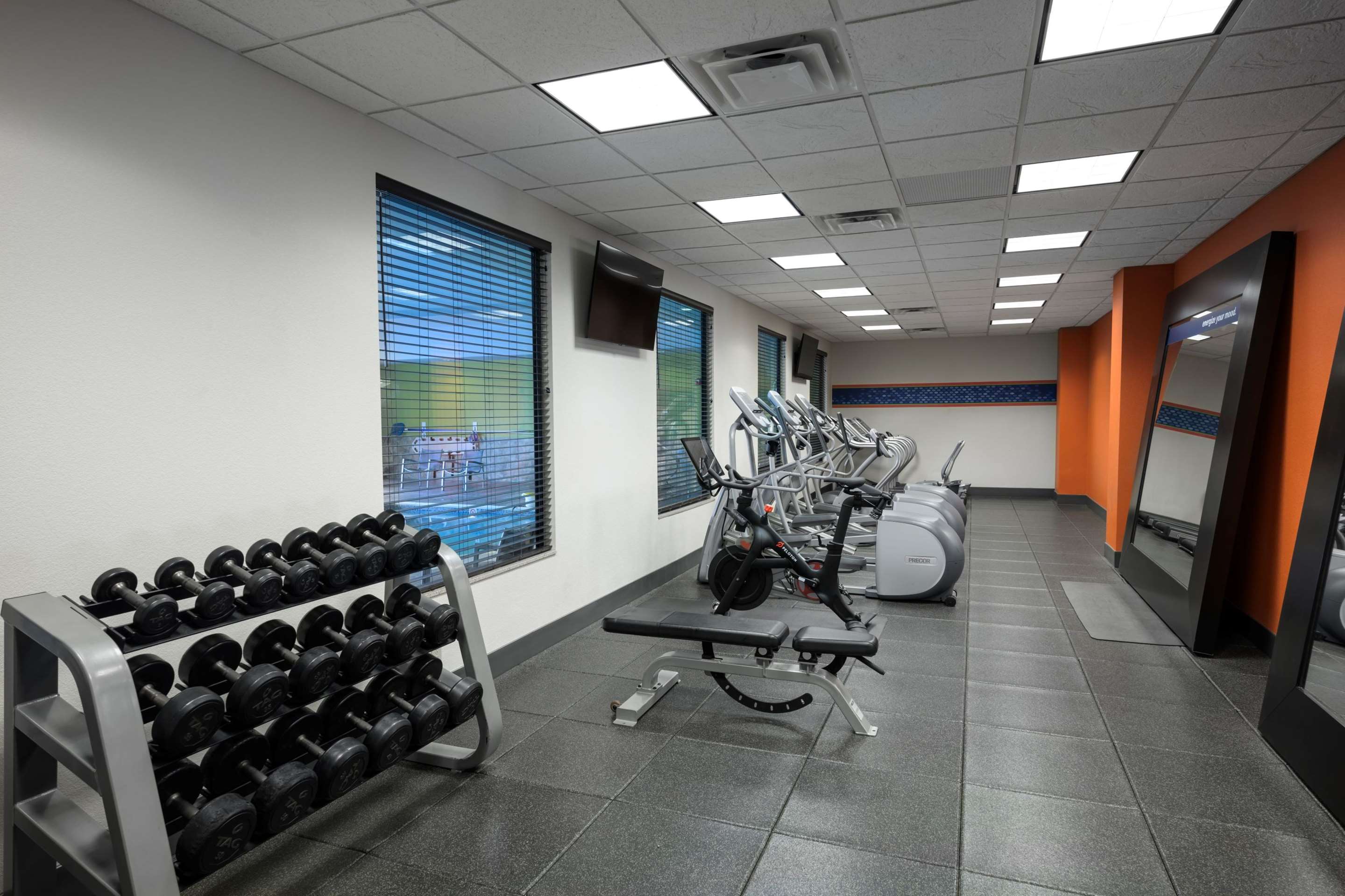 Health club fitness center gym | Hampton Inn Evansville/Airport