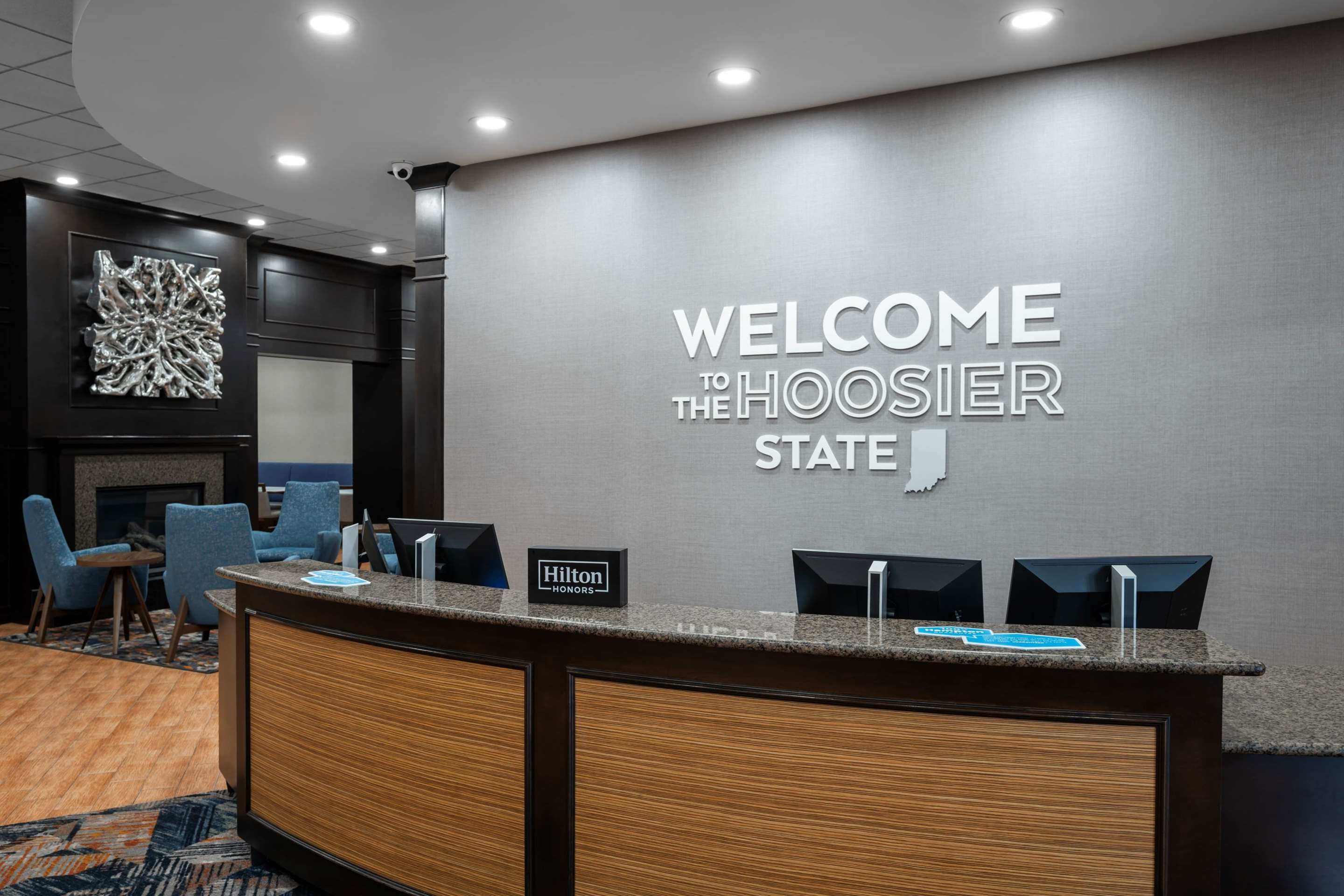 Reception | Hampton Inn Evansville/Airport