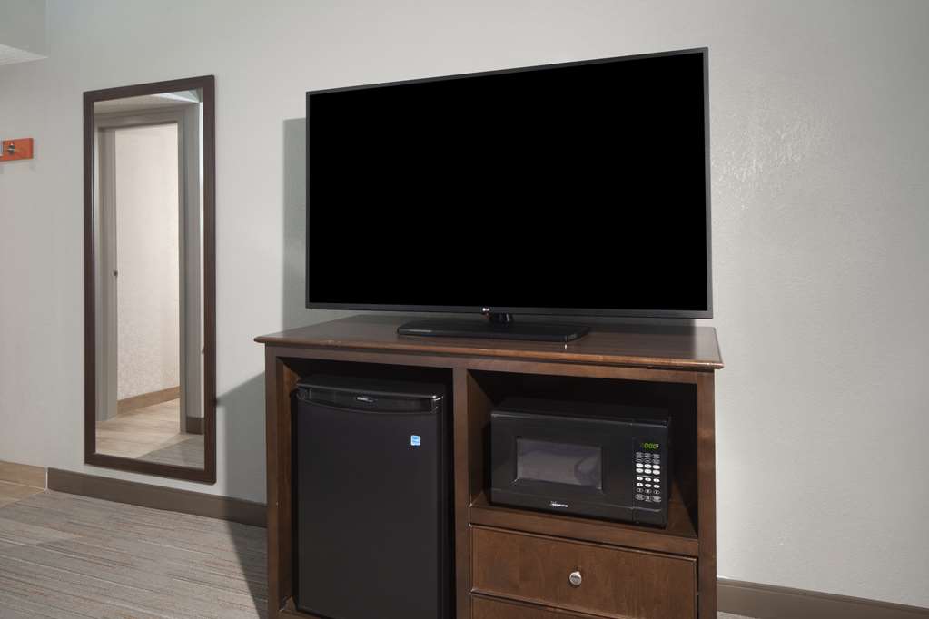 Hampton Inn by Hilton Evansville Room Type - 1 QN ACC ROLLIN SHWR NS