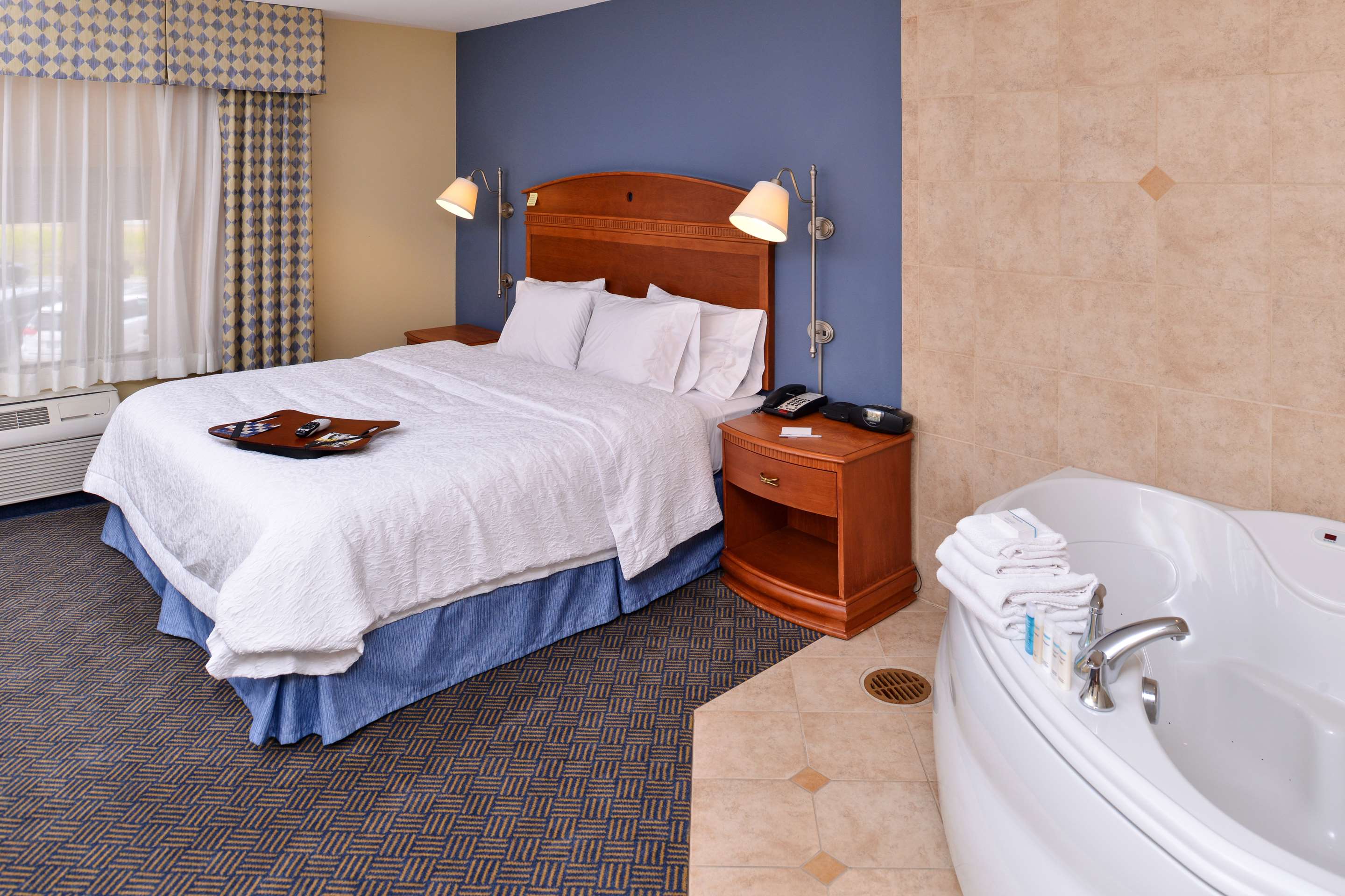Guest room