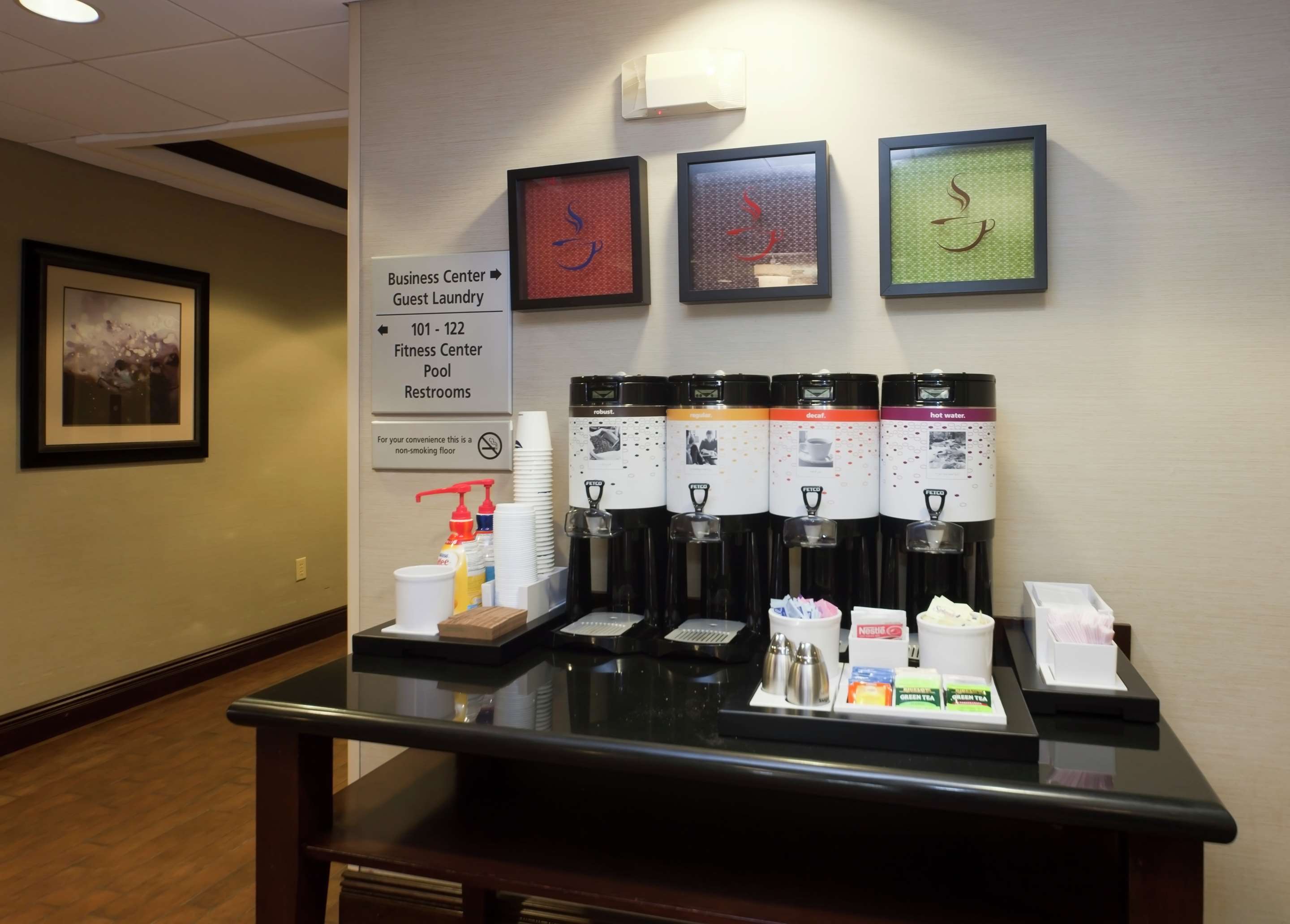 Restaurant | Hampton Inn North Brunswick / New Brunswick