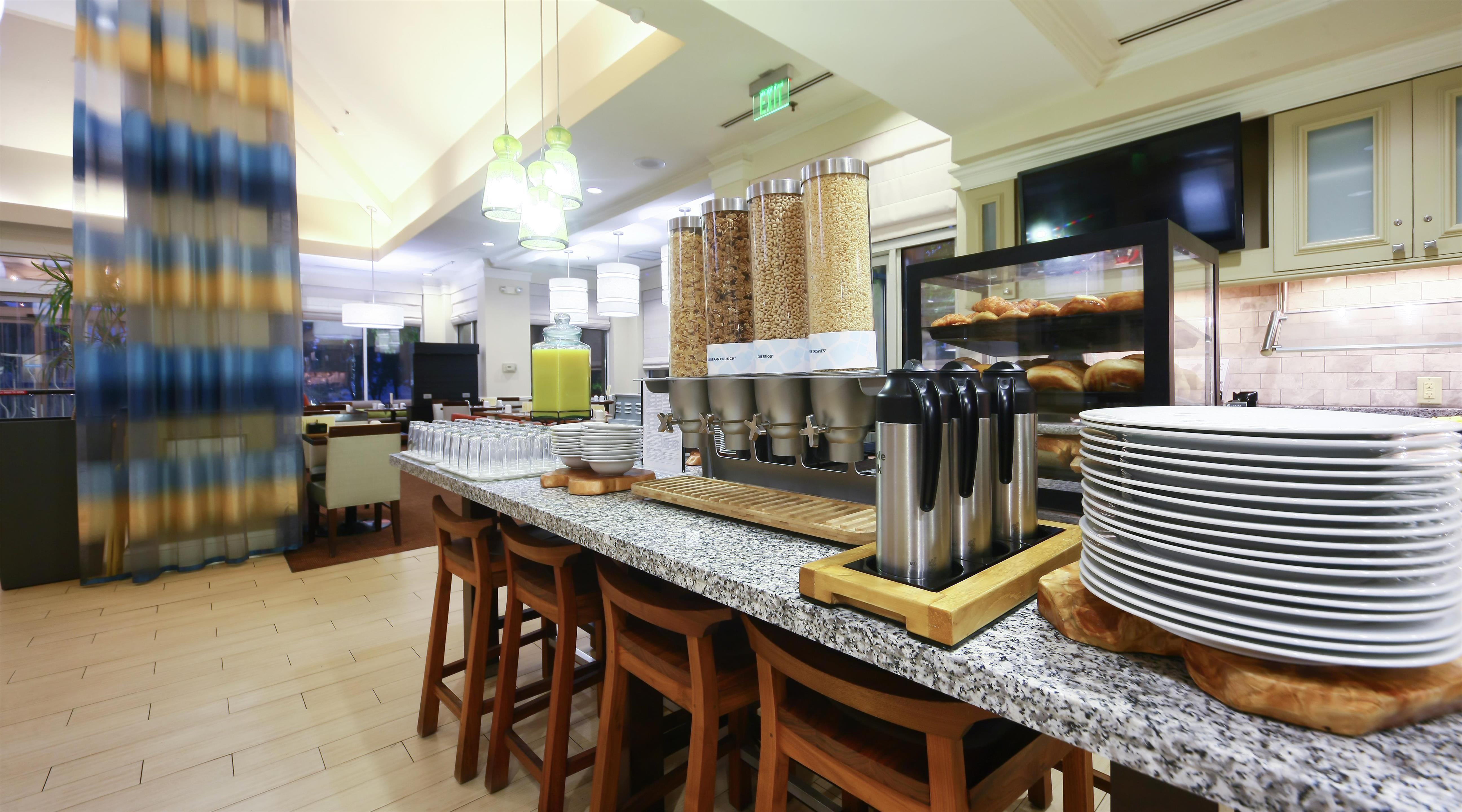 Restaurant | Hilton Garden Inn Secaucus/Meadowlands