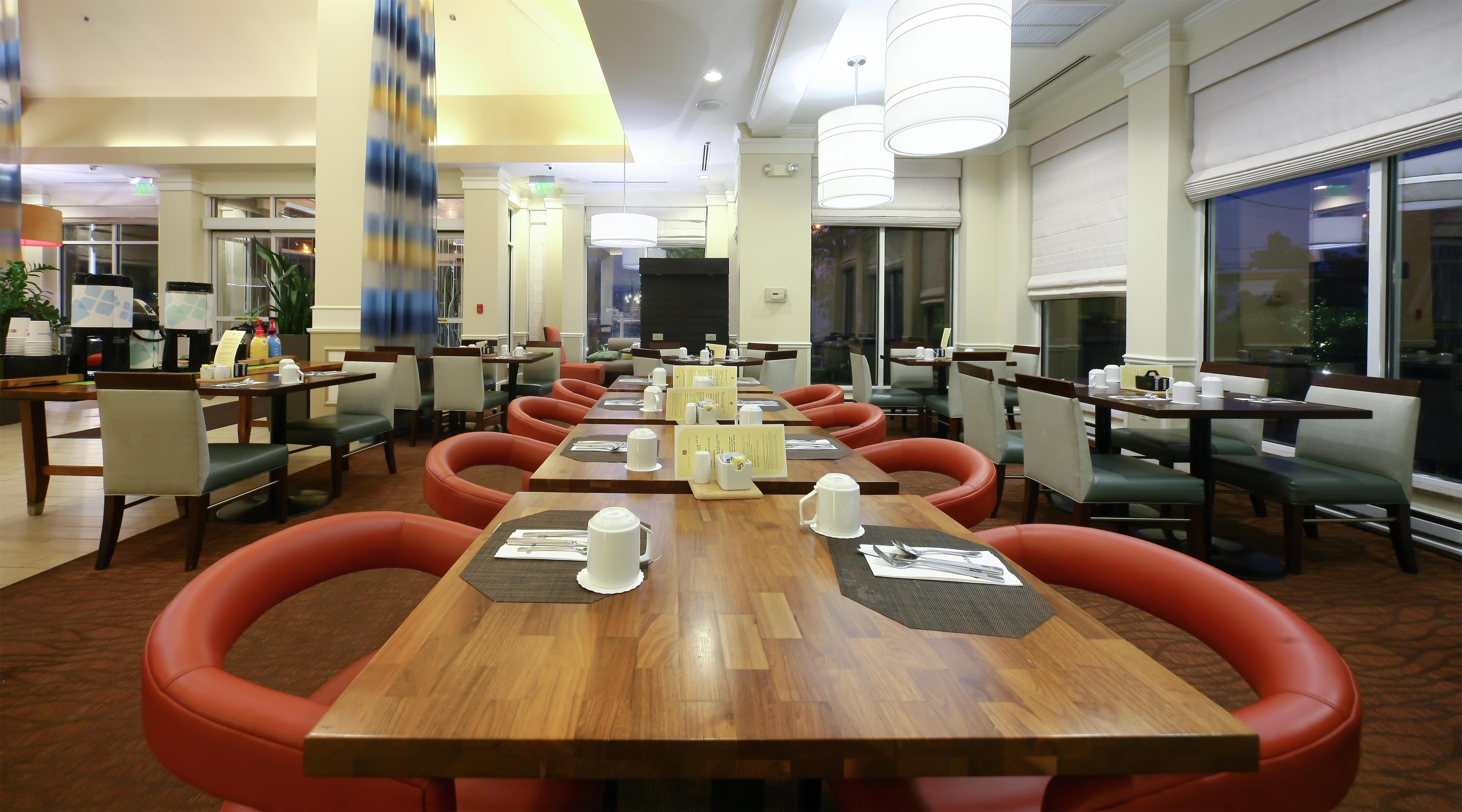 Restaurant | Hilton Garden Inn Secaucus/Meadowlands
