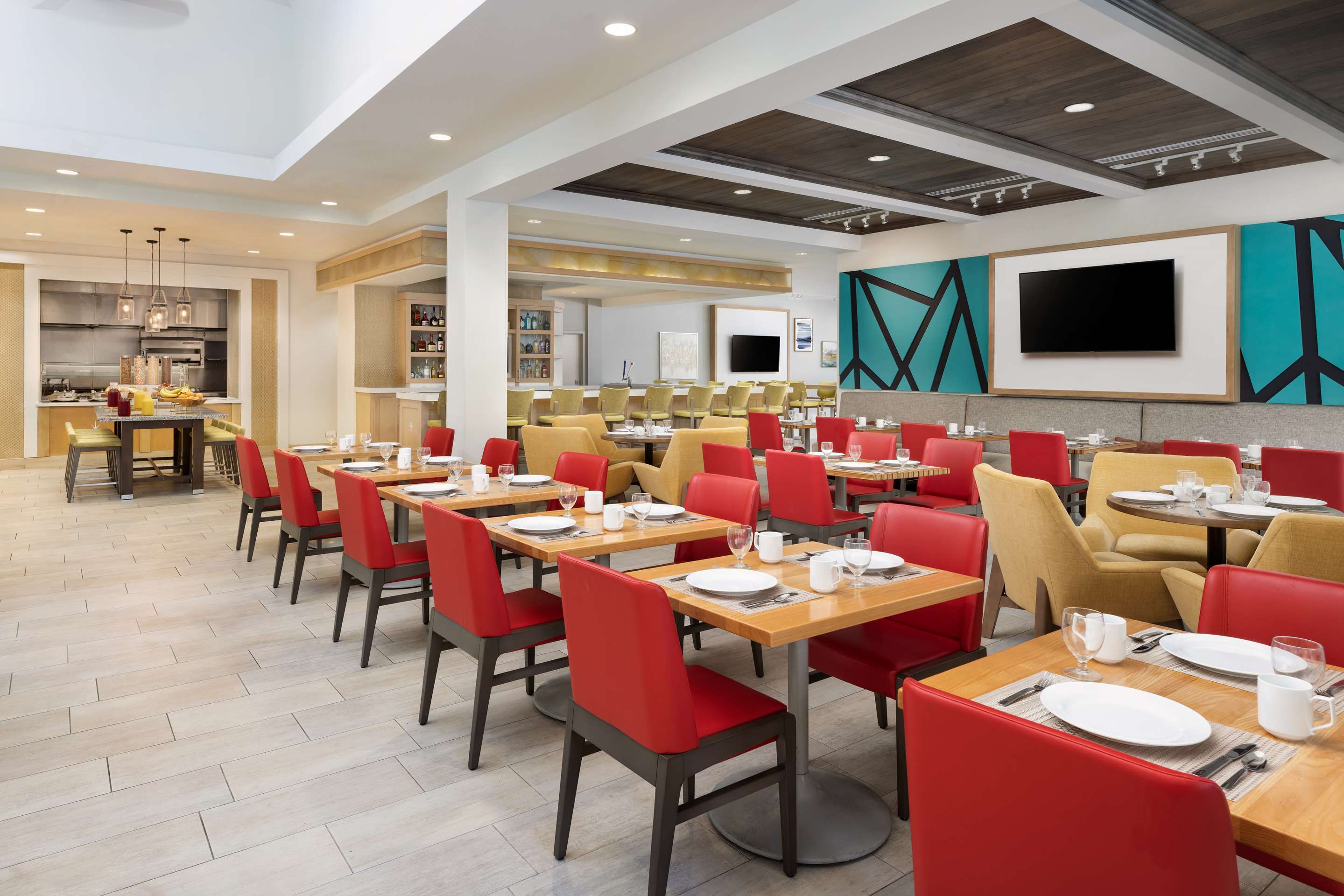 Restaurant | Hilton Garden Inn Key West / The Keys Collection