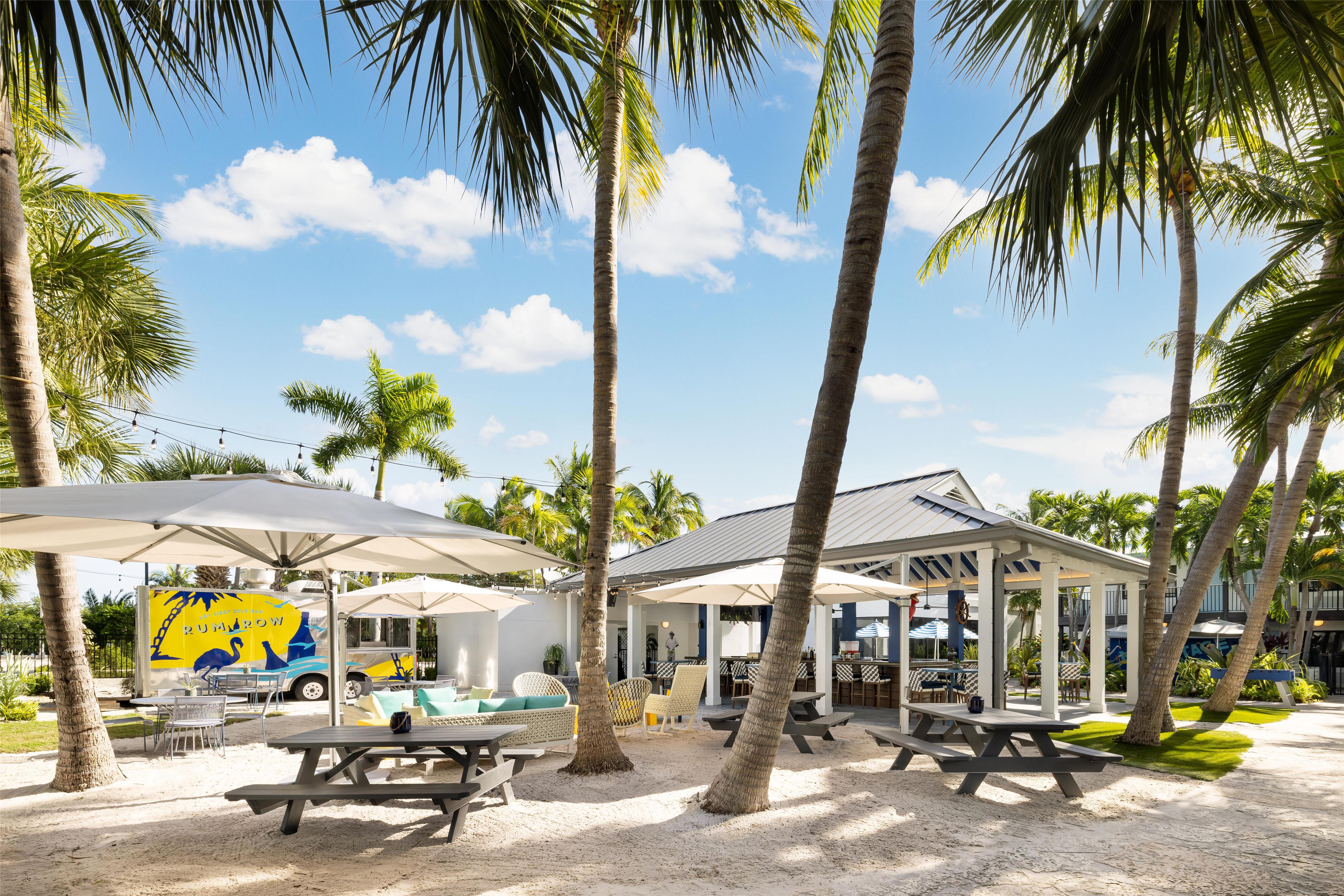 BarLounge | Hilton Garden Inn Key West / The Keys Collection