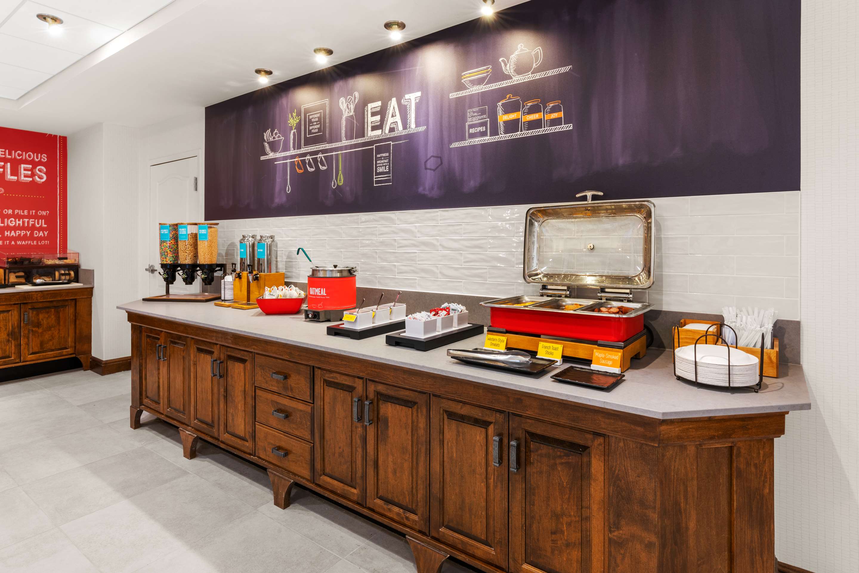 Breakfast Area | Hampton Inn & Suites Fairbanks