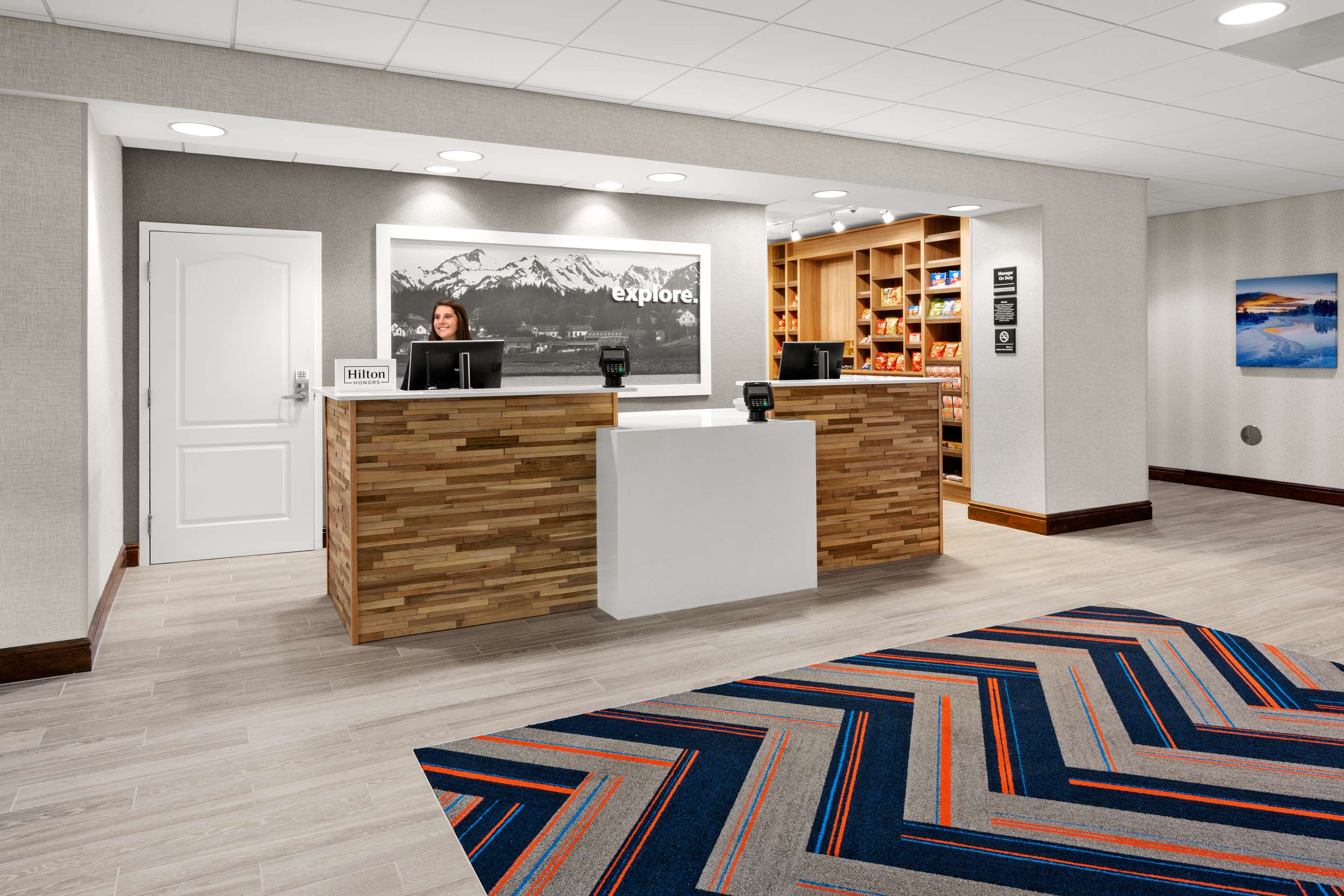 Reception | Hampton Inn & Suites Fairbanks