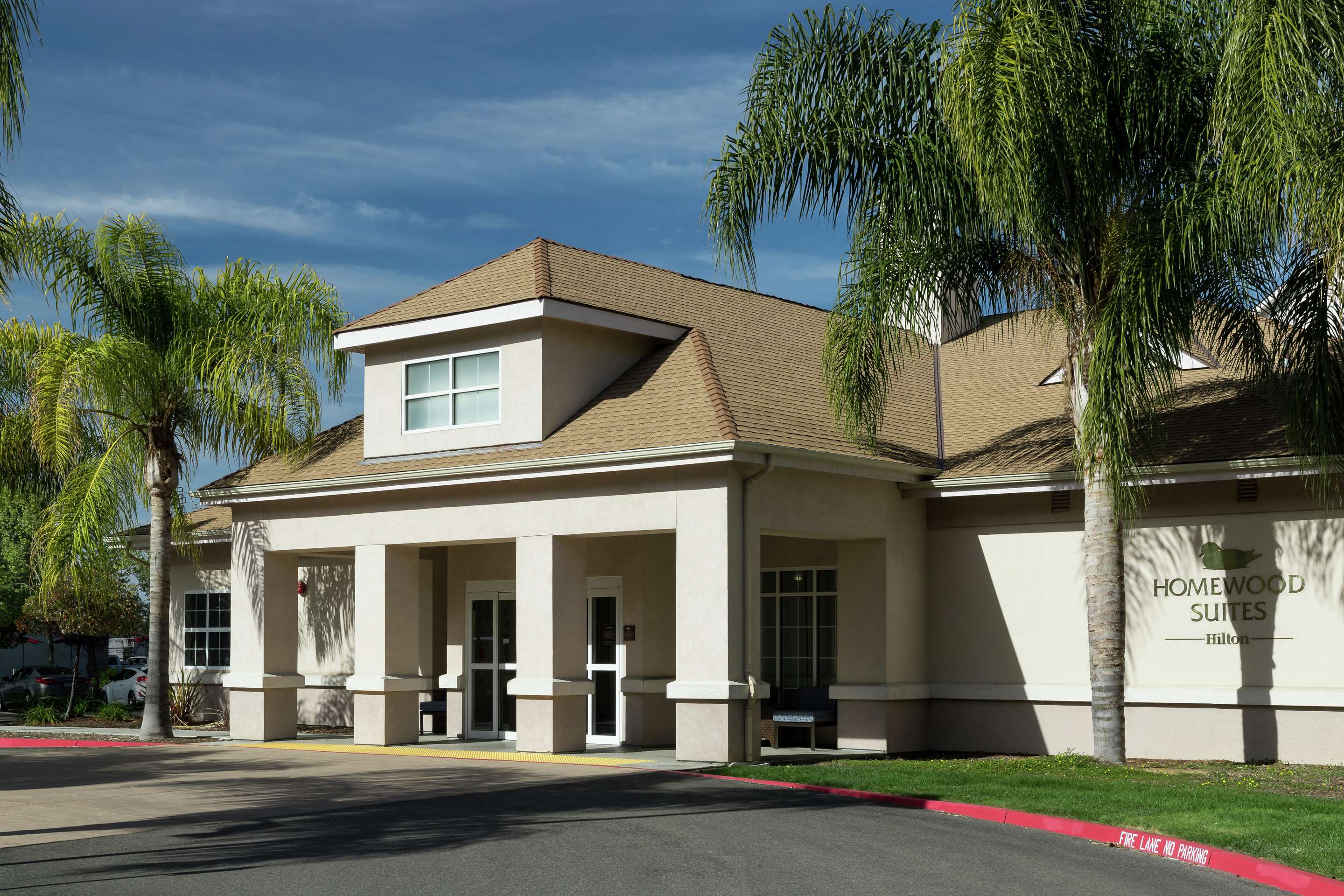 Exterior | Homewood Suites by Hilton  Fresno Airport/Clovis, CA