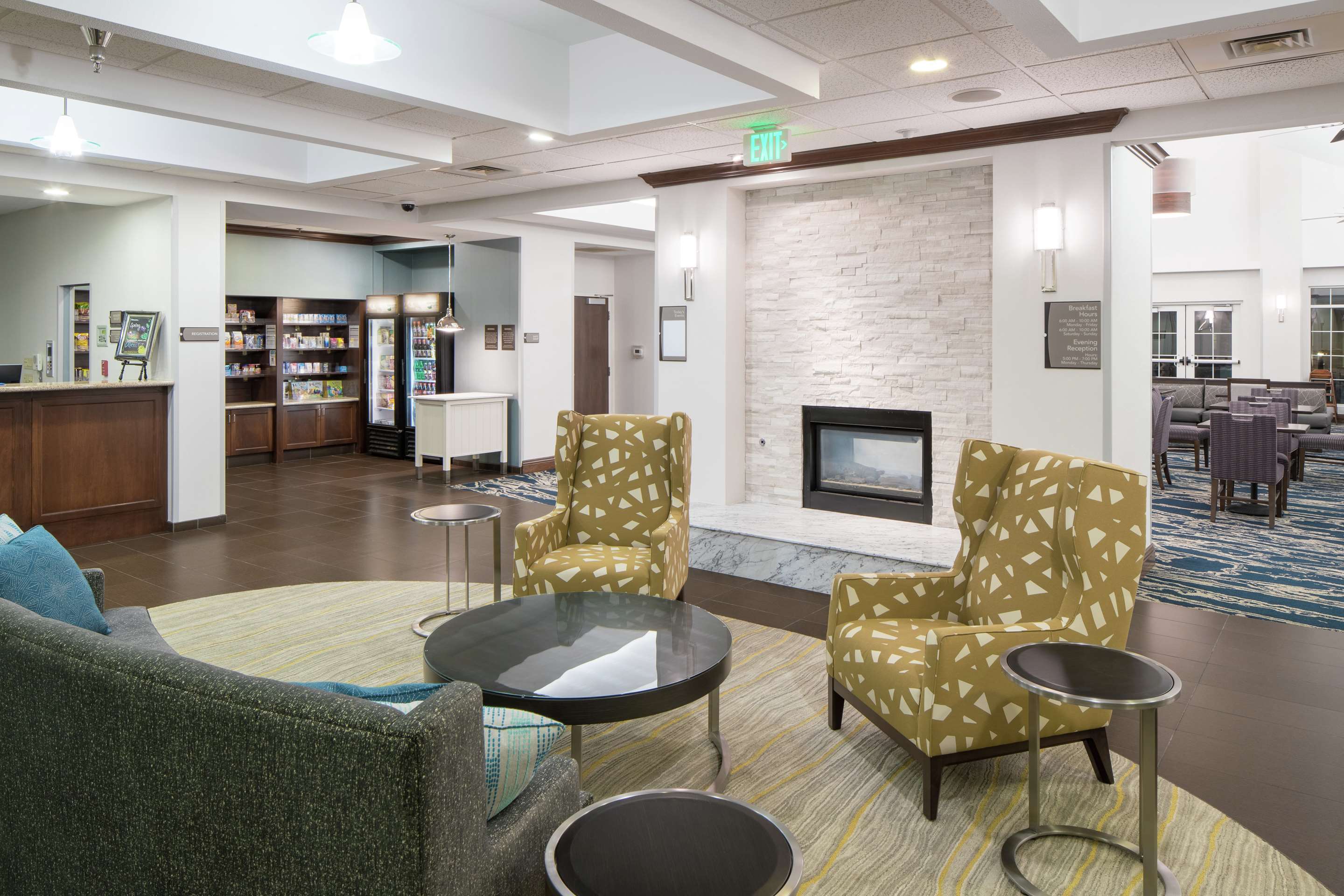 Lobby | Homewood Suites by Hilton  Fresno Airport/Clovis, CA