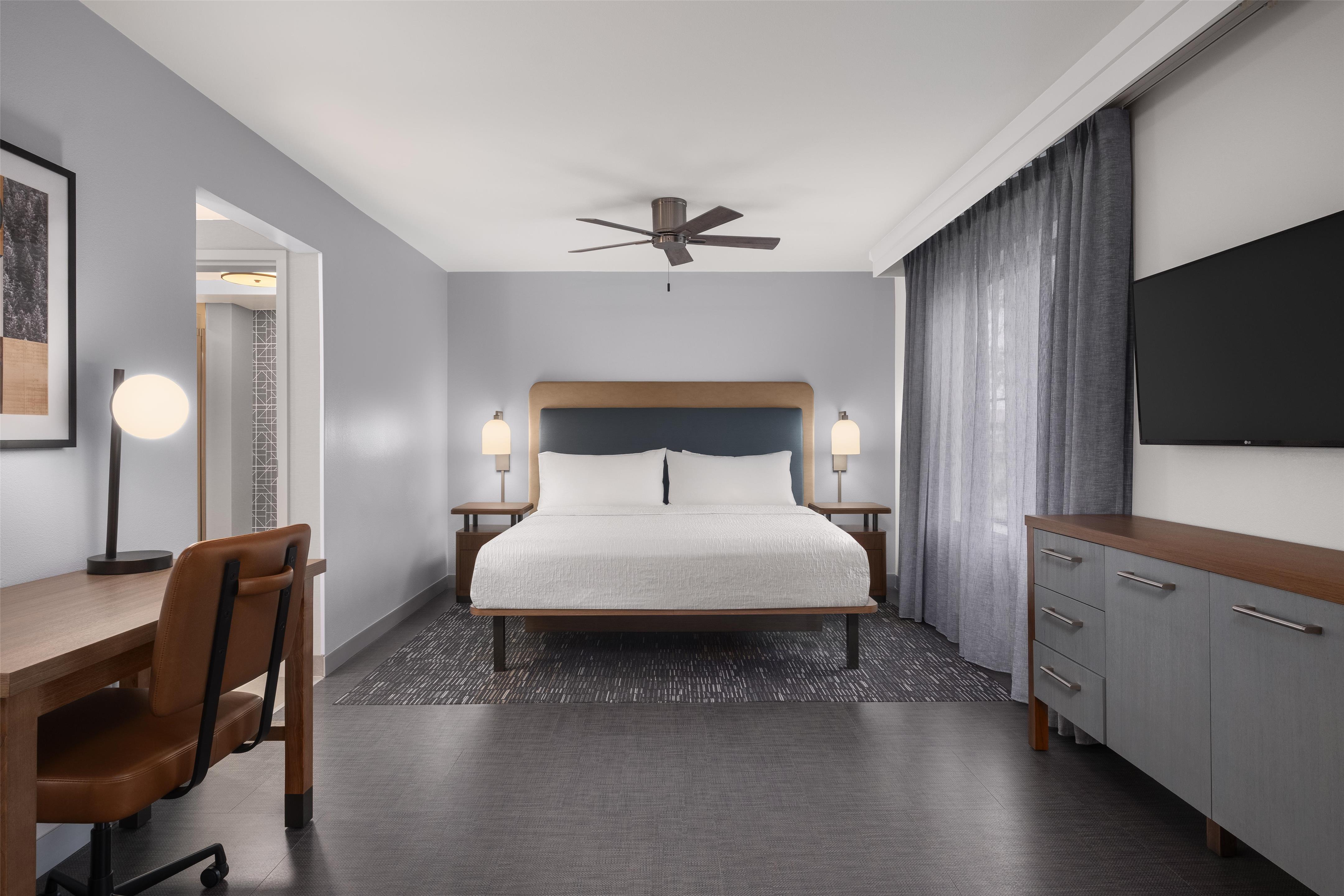 Guest room