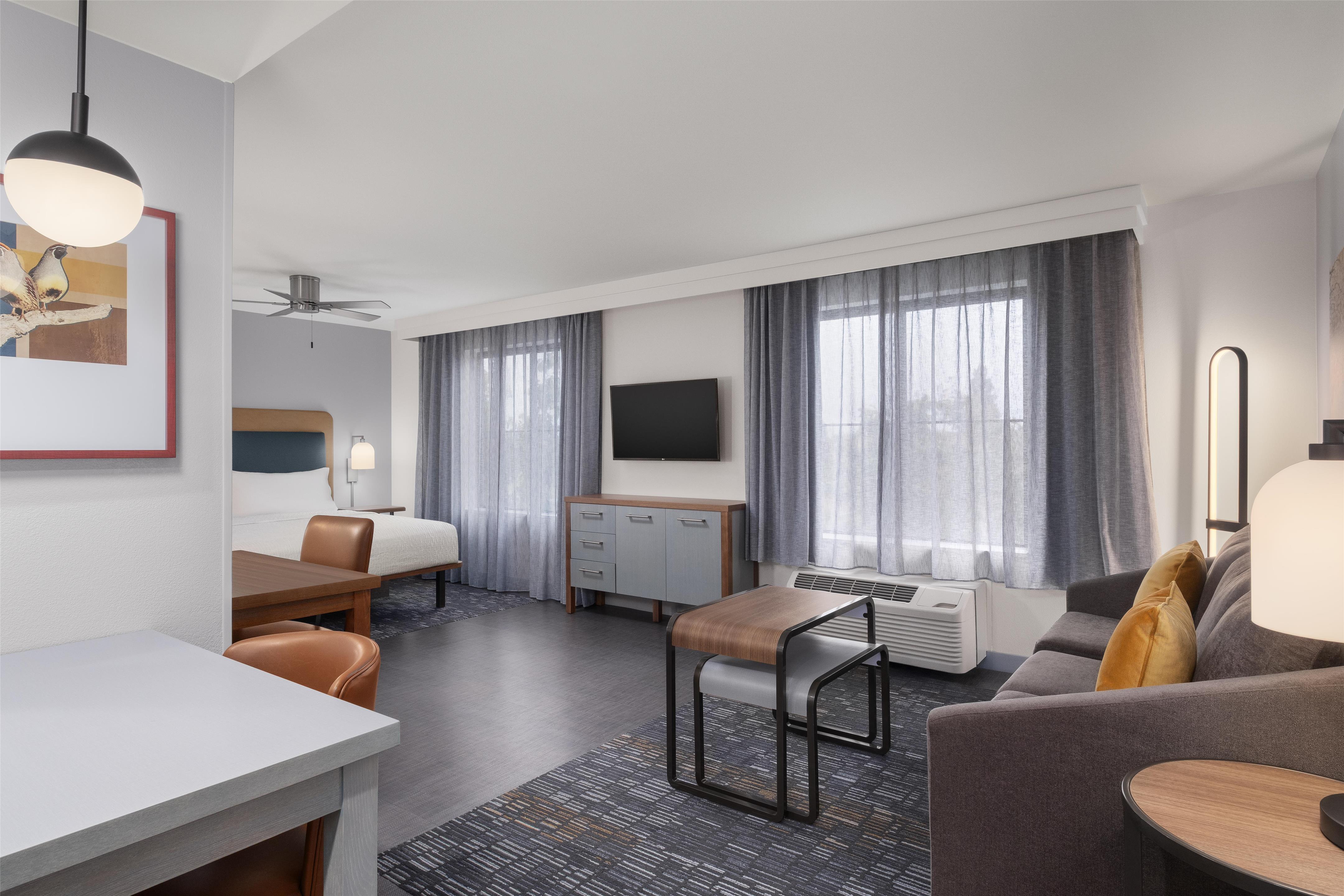 Guest room