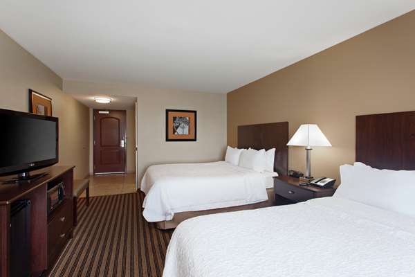  - Hampton Inn & Suites Northwest Fresno
