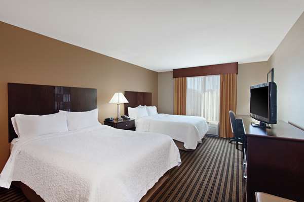  - Hampton Inn & Suites Northwest Fresno