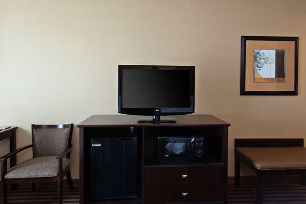  - Hampton Inn & Suites Northwest Fresno